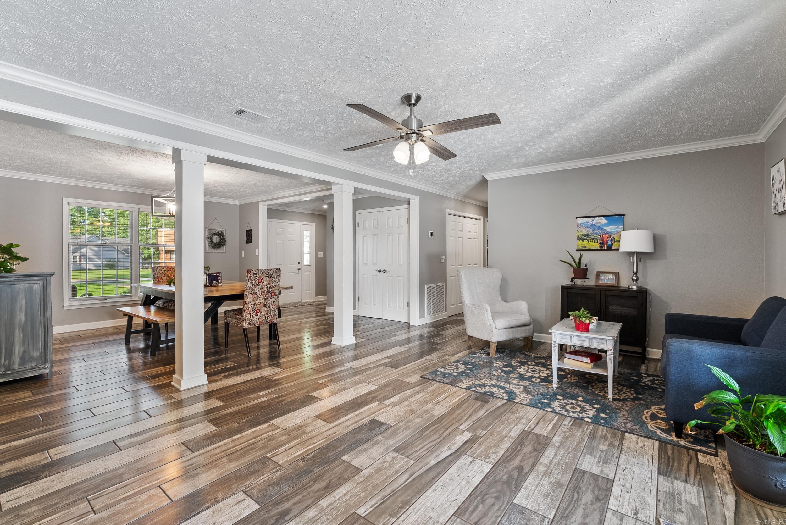 RIVER OAKS - Residential