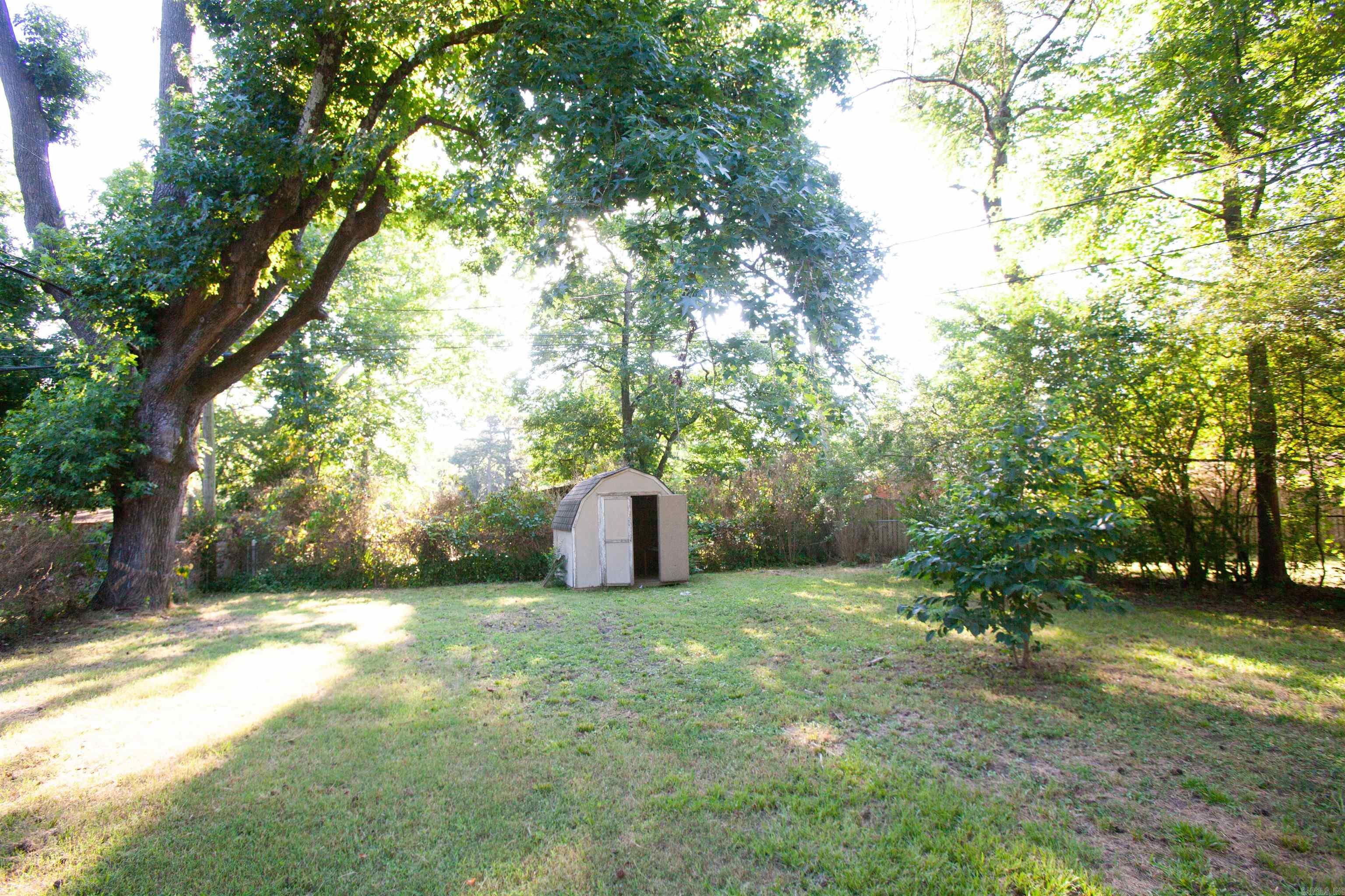 BROADMOOR ADDN - Residential