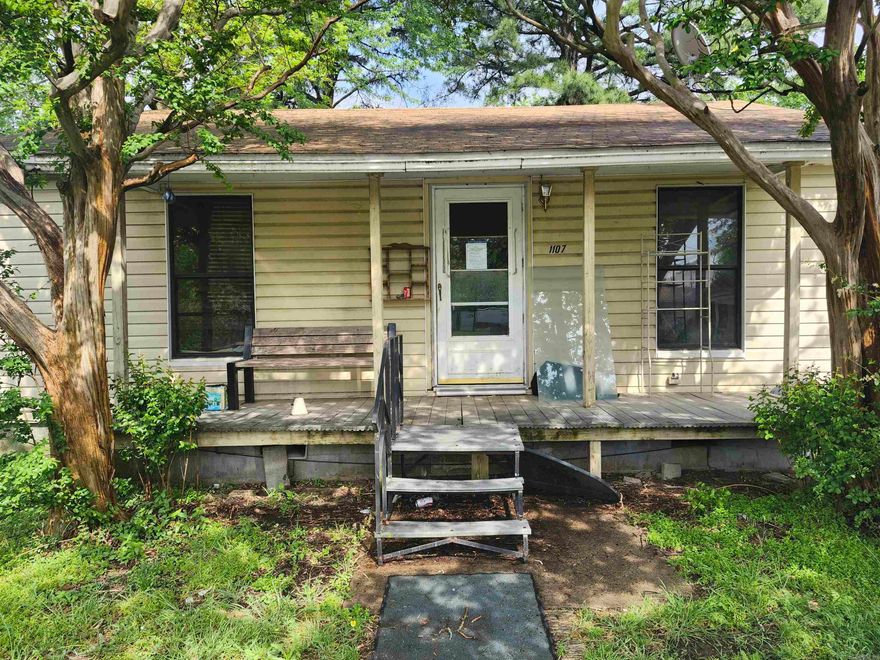 Great opportunity conveniently located in Conway.  2br/1ba home with fenced yard and storage building. The seller does not accept blind offers or escalation clauses. Cash offers require 10% EMD or $1,000 minimum, whichever is greater, and all financed offers require 1% EMD or $1,000 minimum, whichever is greater. Sold As-Is. See Agent Remarks. Verify all information. Measuring encouraged. This property is subject to a 3-Day First Look Period. Seller will negotiate offers after the period expires.
