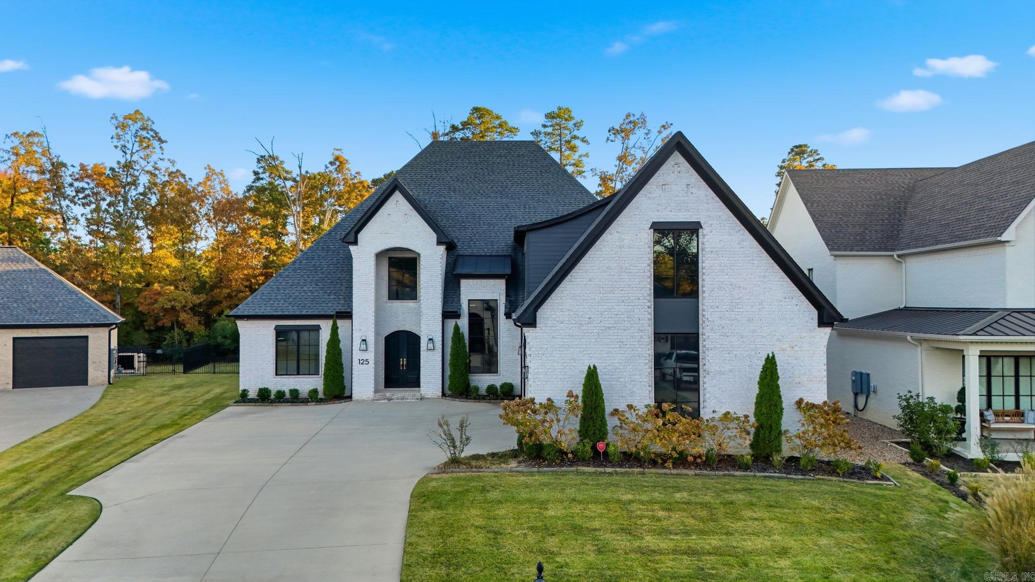 CHENAL VALLEY HALLEN COURT - Residential