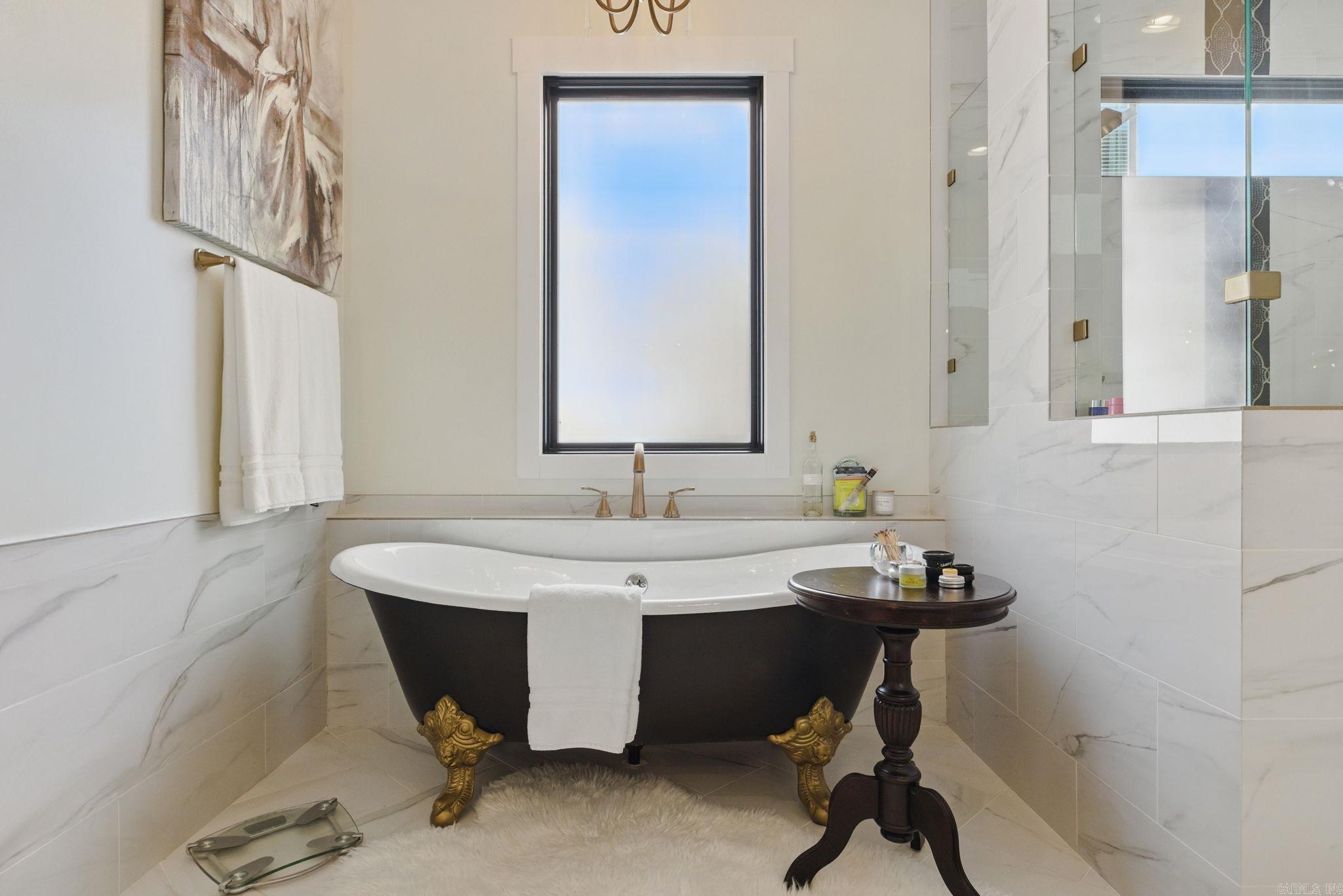 CHENAL VALLEY HALLEN COURT - Residential