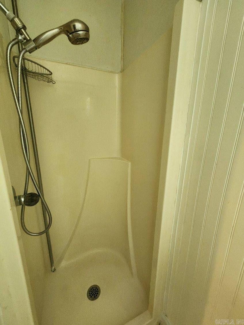 BELWOOD ADDN - Residential Lease