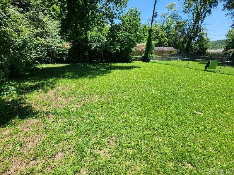 BELWOOD ADDN - Residential Lease