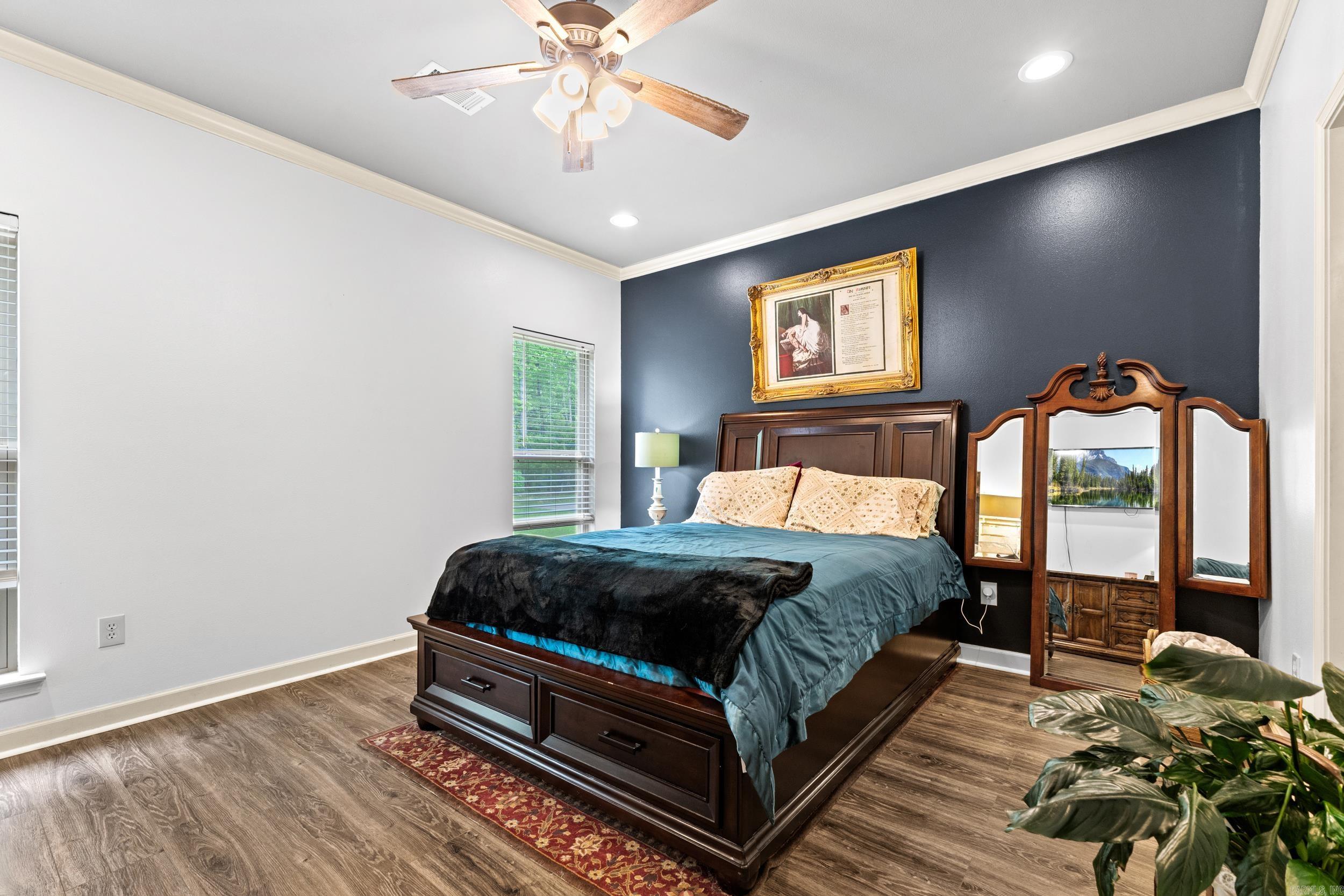 BRENTWOOD - Residential