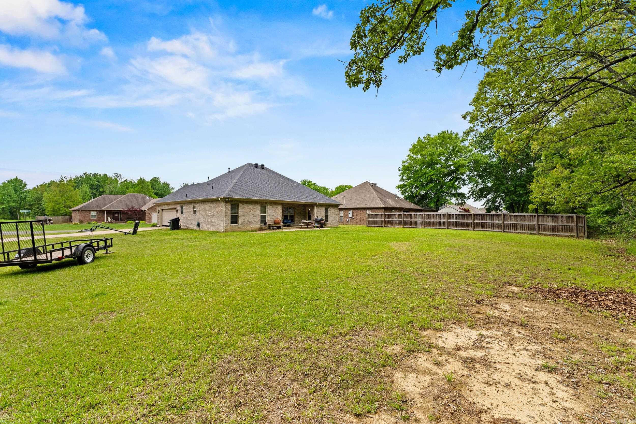 BRENTWOOD - Residential