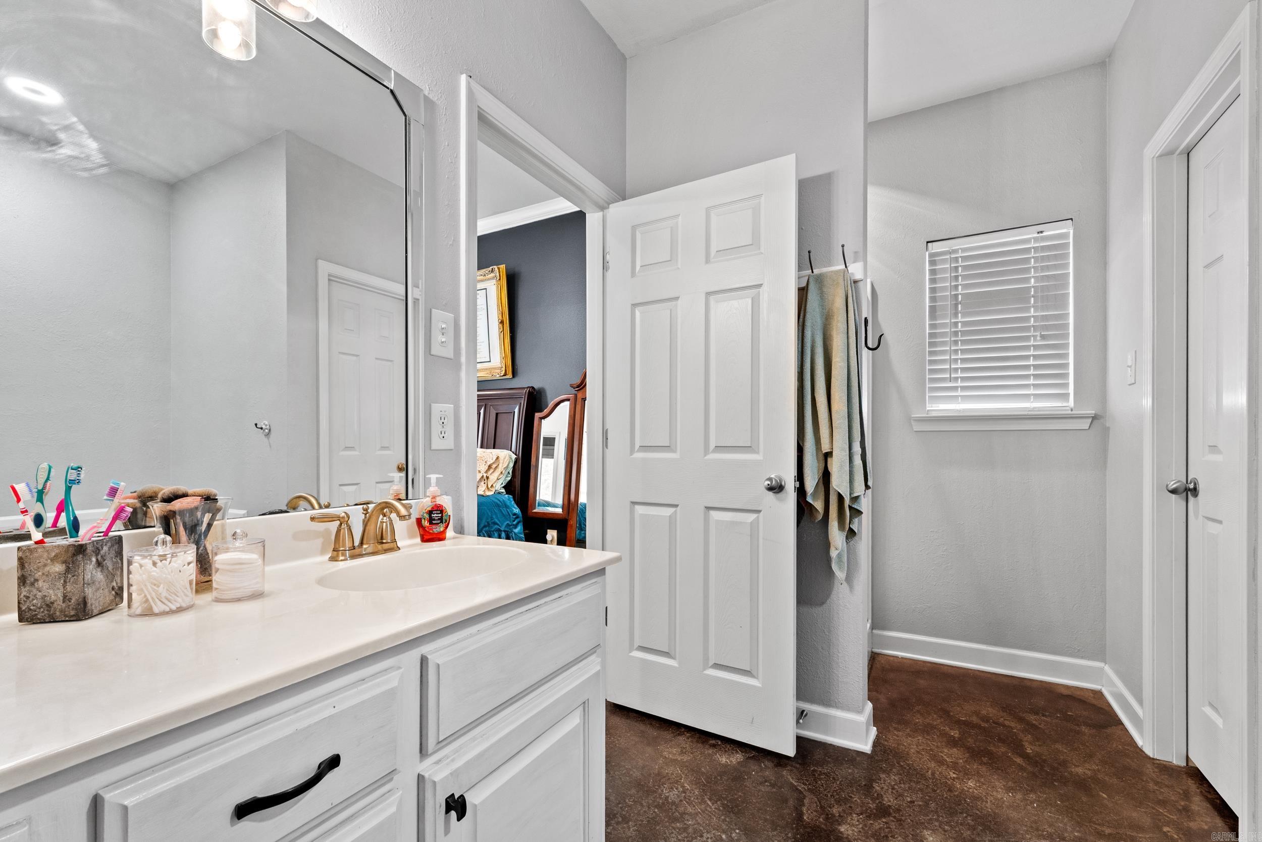 BRENTWOOD - Residential