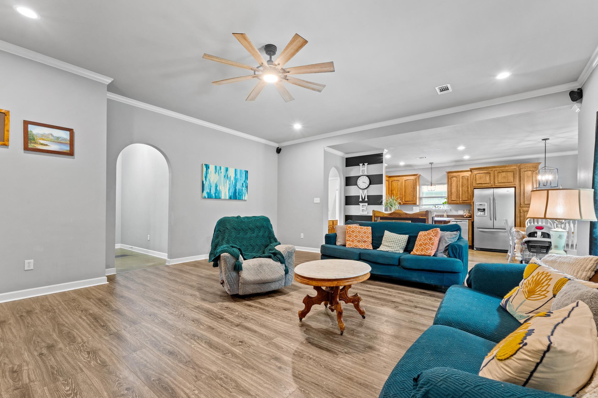 BRENTWOOD - Residential