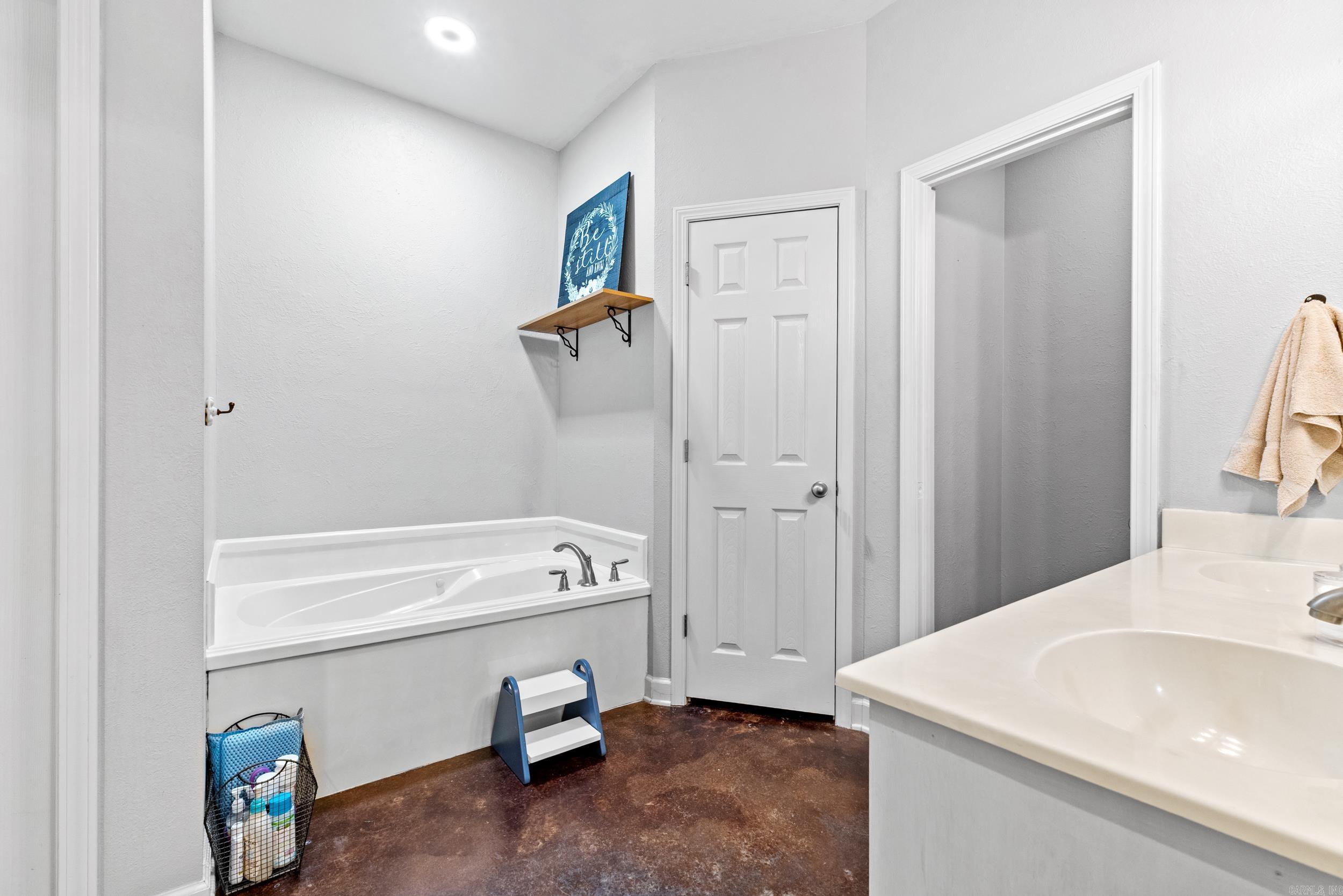 BRENTWOOD - Residential