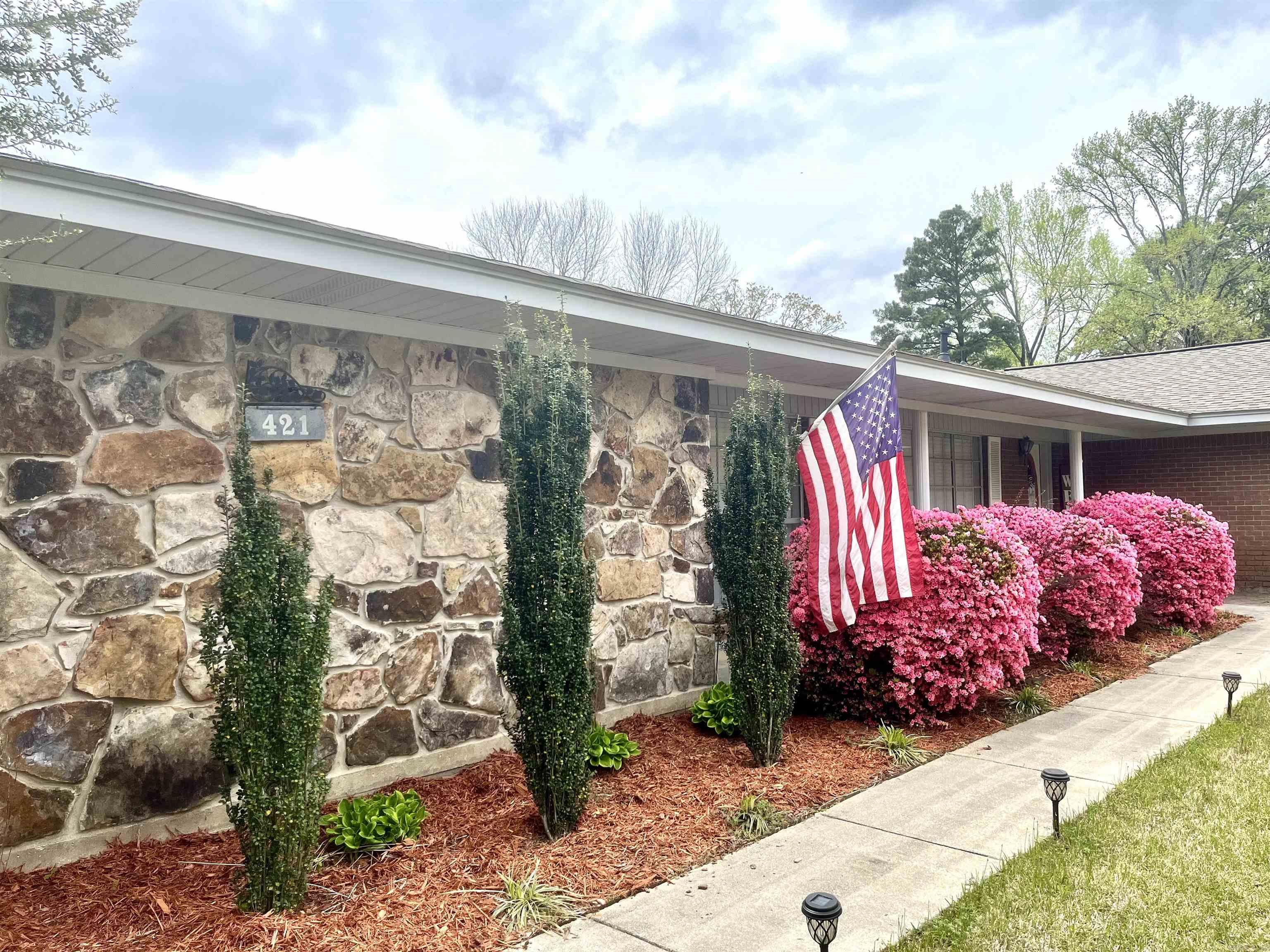 WESTERN PINES - Residential