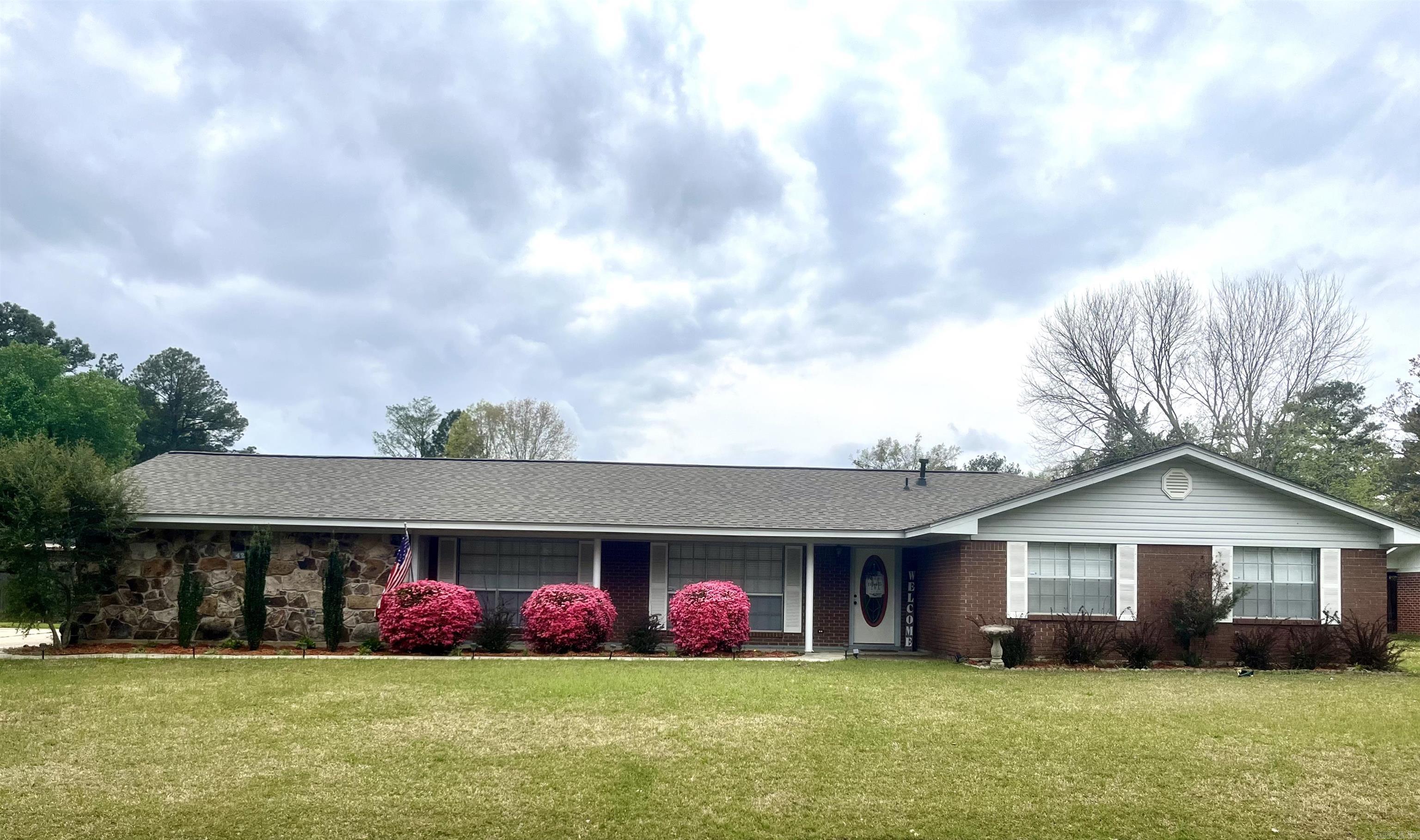 WESTERN PINES - Residential