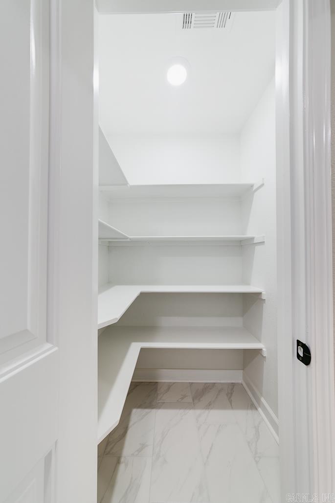 AUTUMN BROOKE - Residential