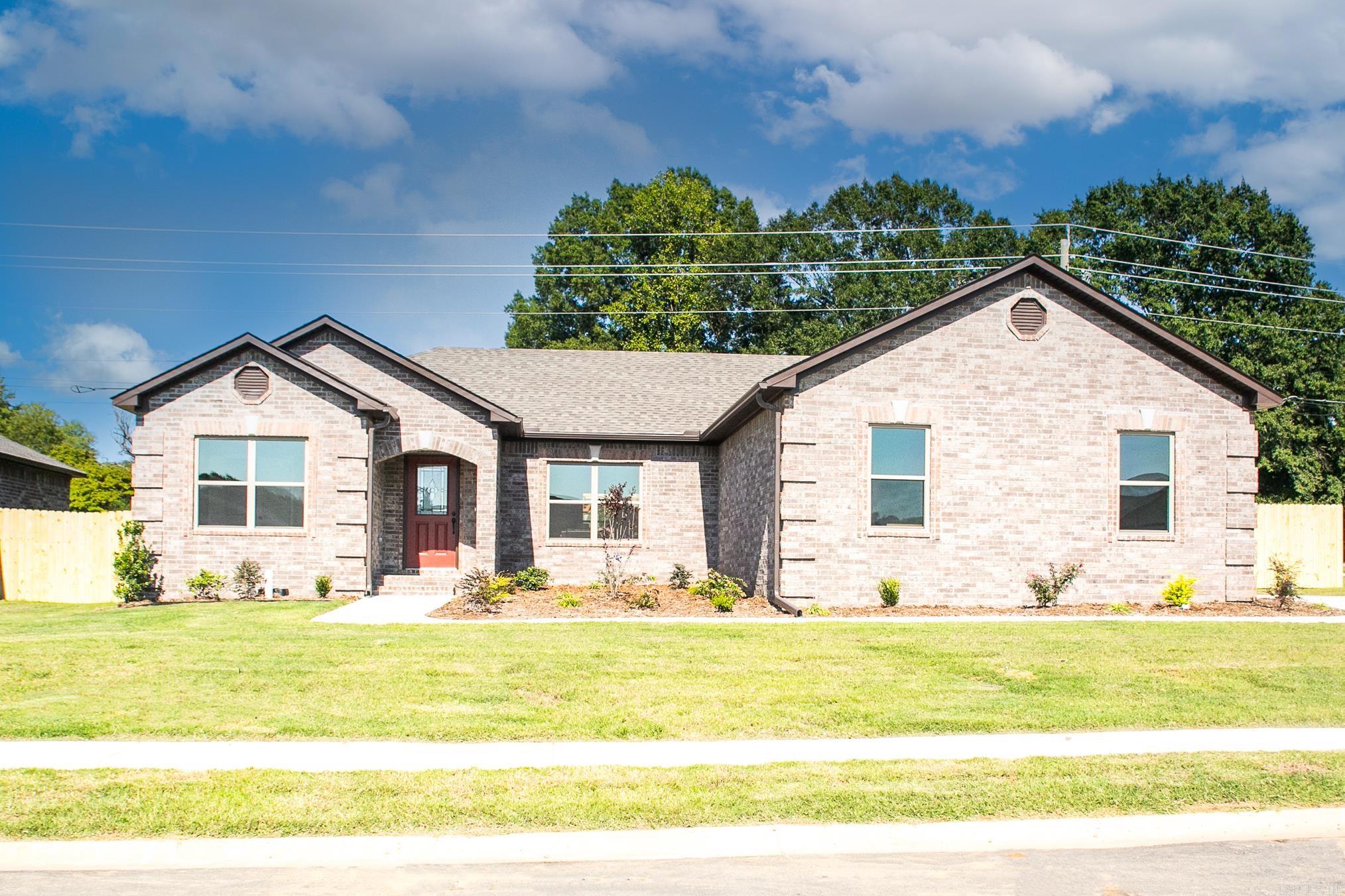 AUTUMN BROOKE - Residential