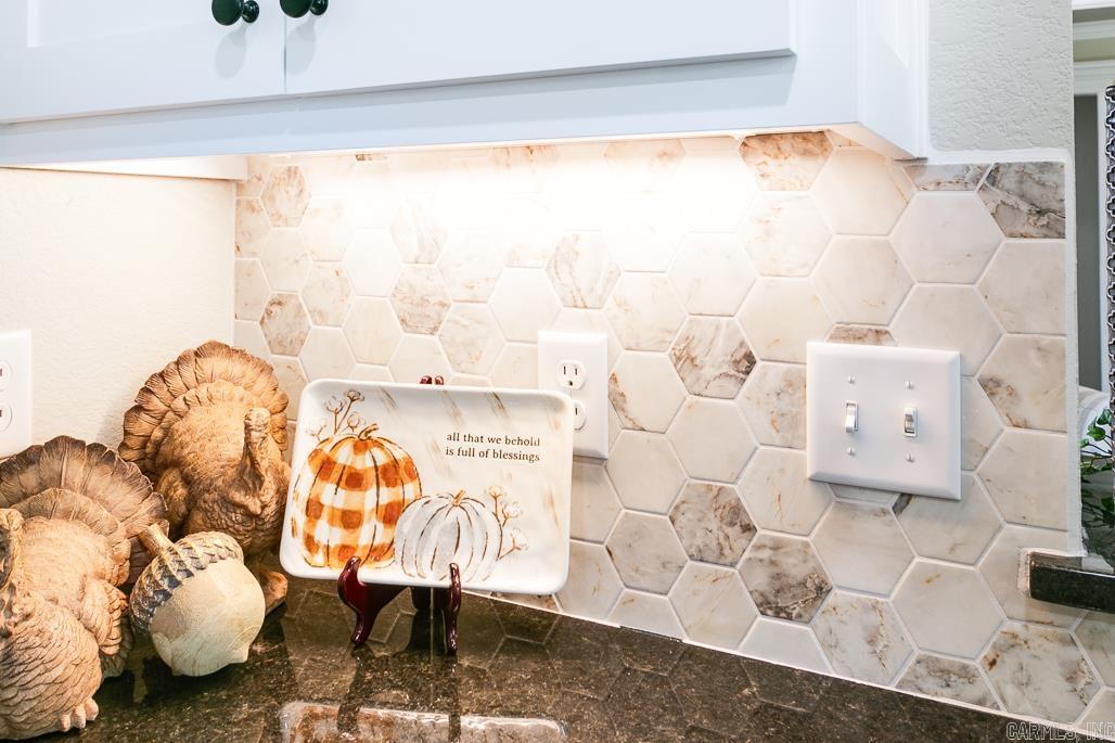 AUTUMN BROOKE - Residential