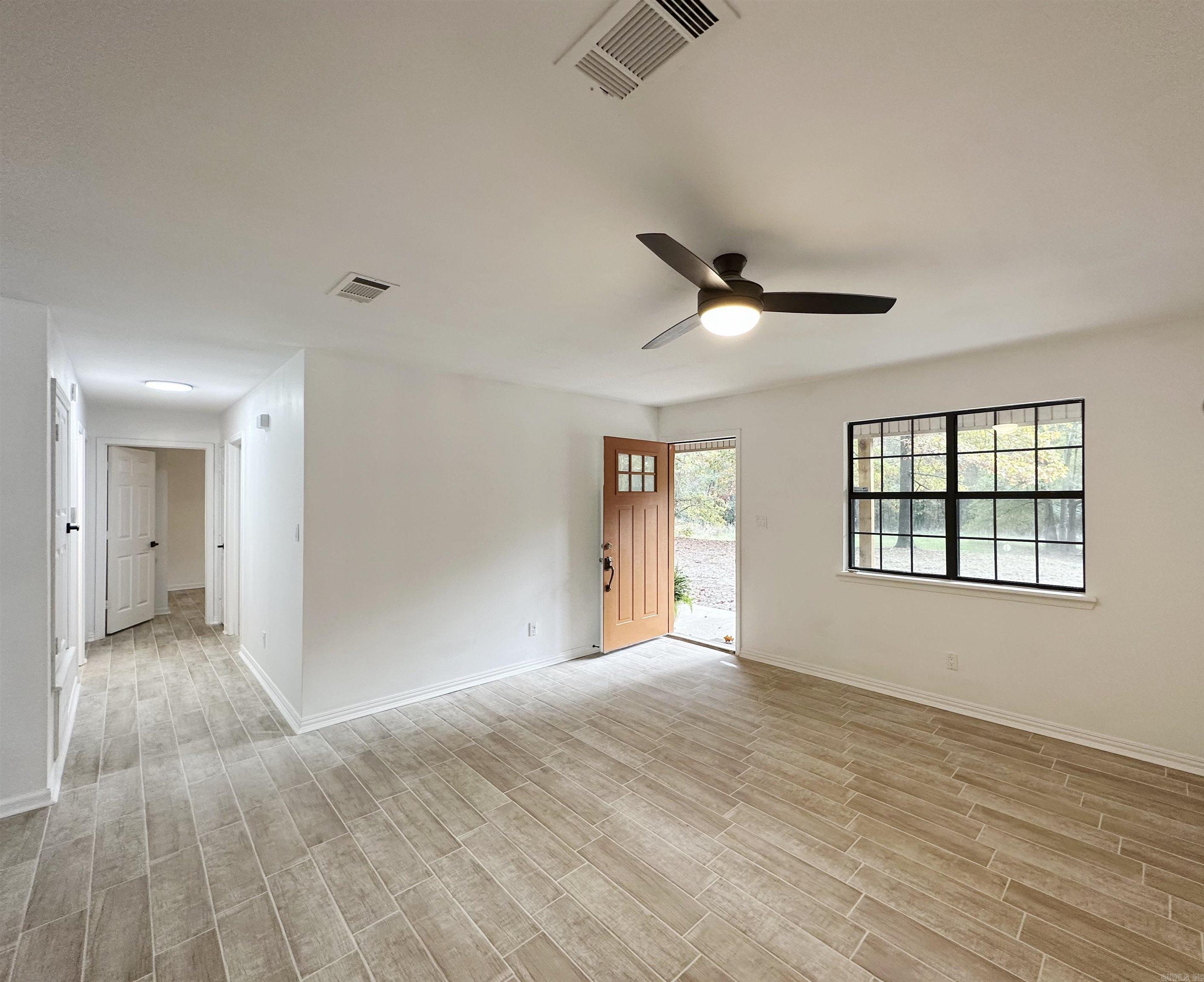 TANGLEWOOD HTS - Residential