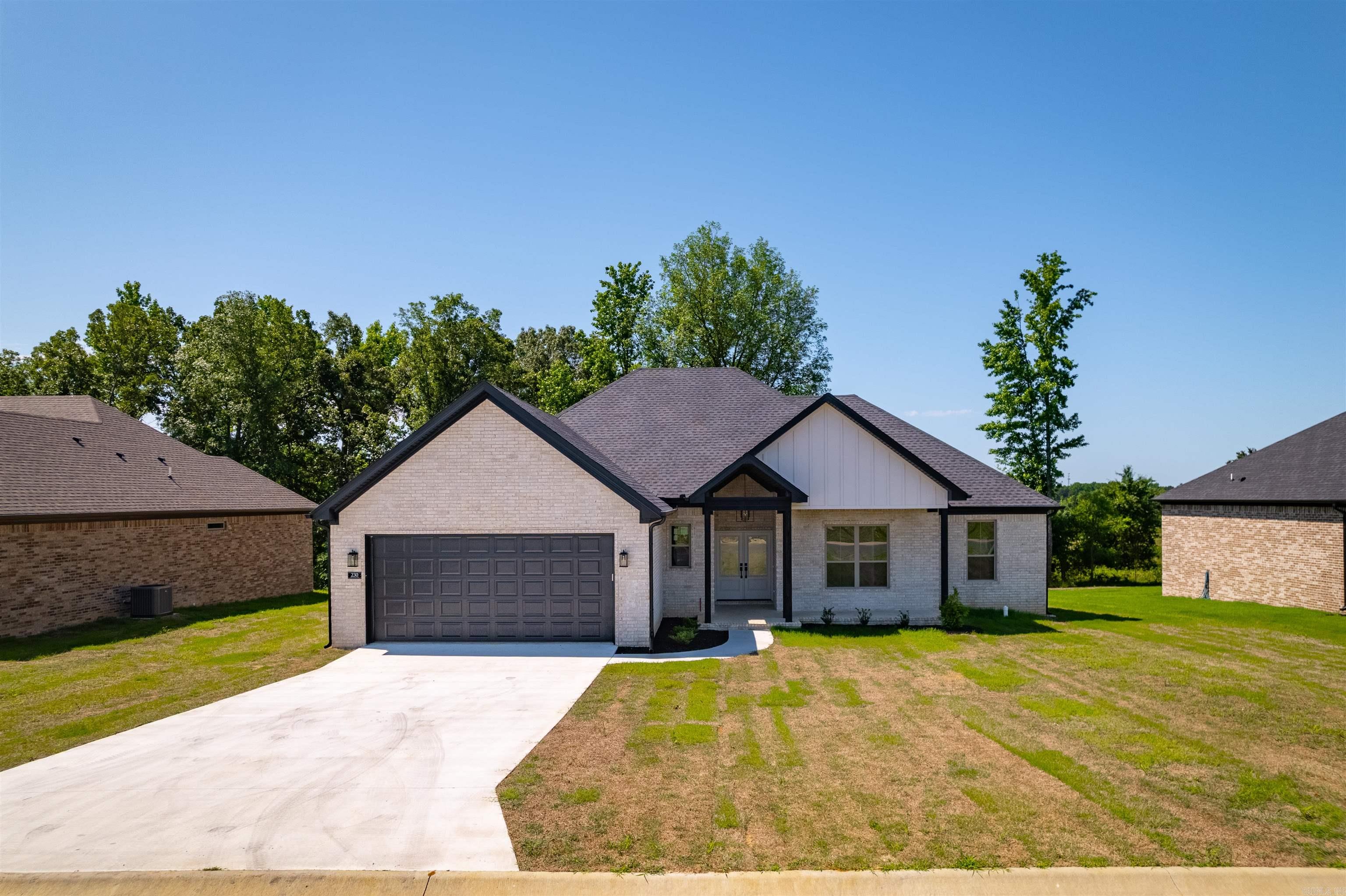 HIDDEN VALLEY ESTATES - Residential