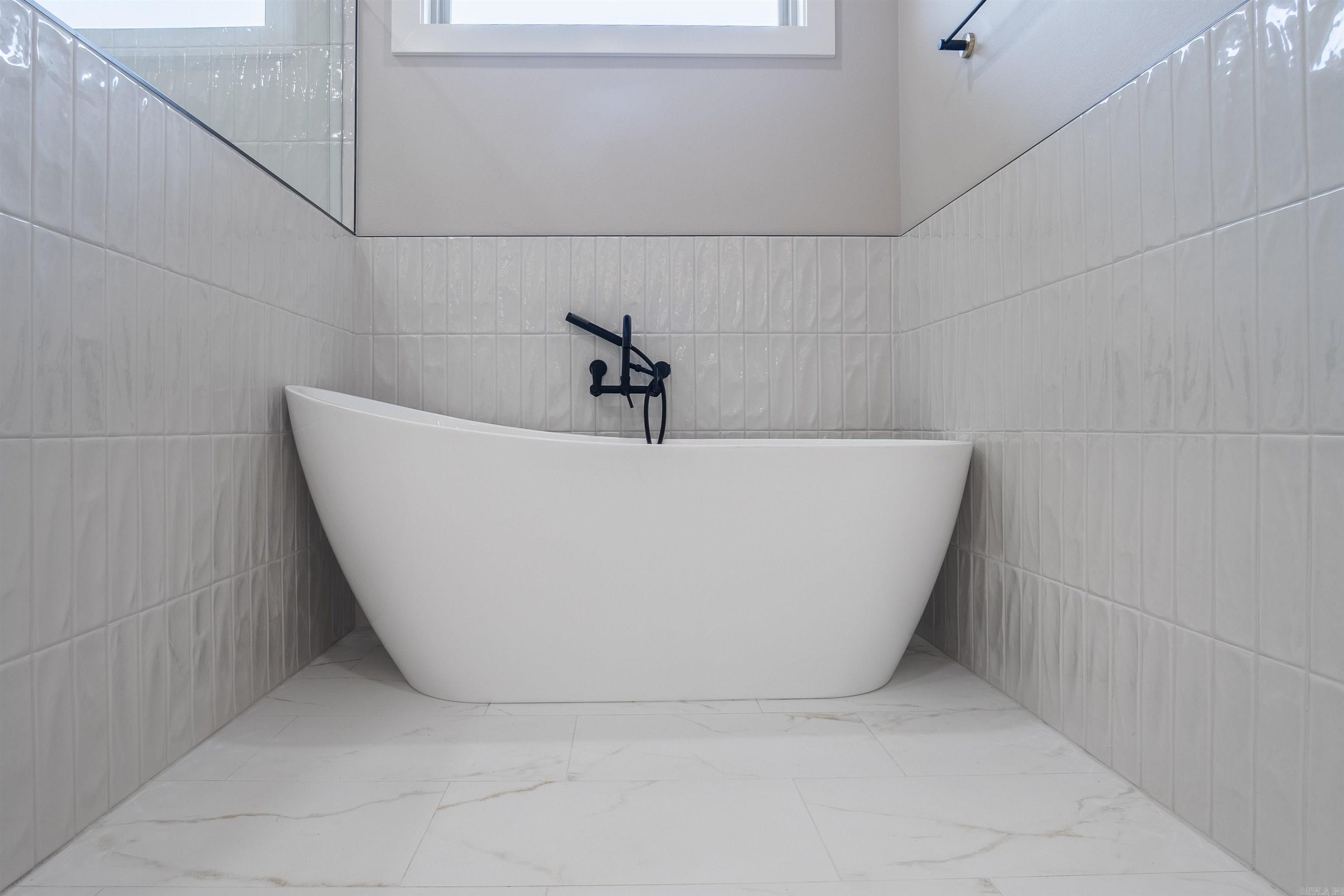 HIDDEN VALLEY ESTATES - Residential