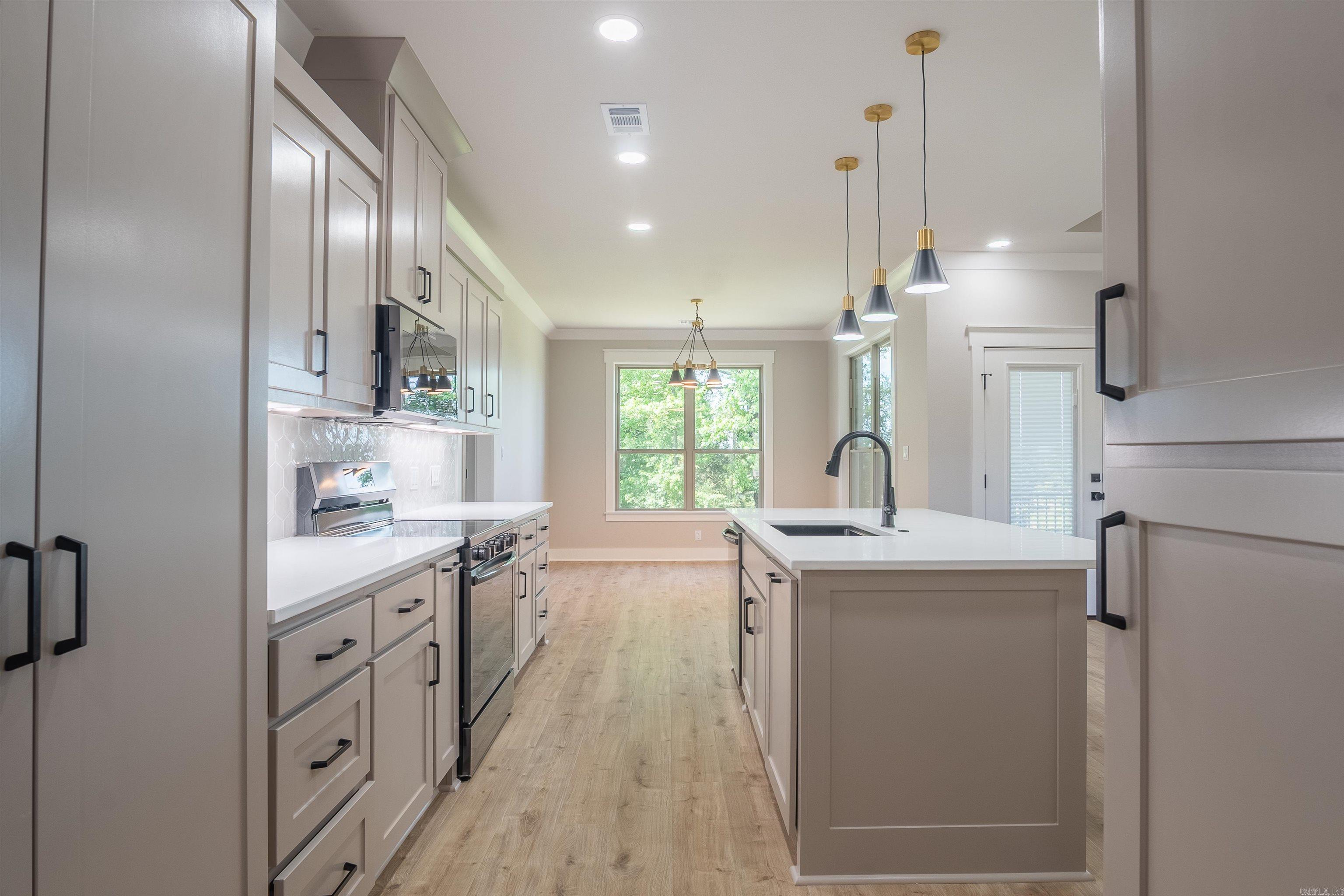 HIDDEN VALLEY ESTATES - Residential