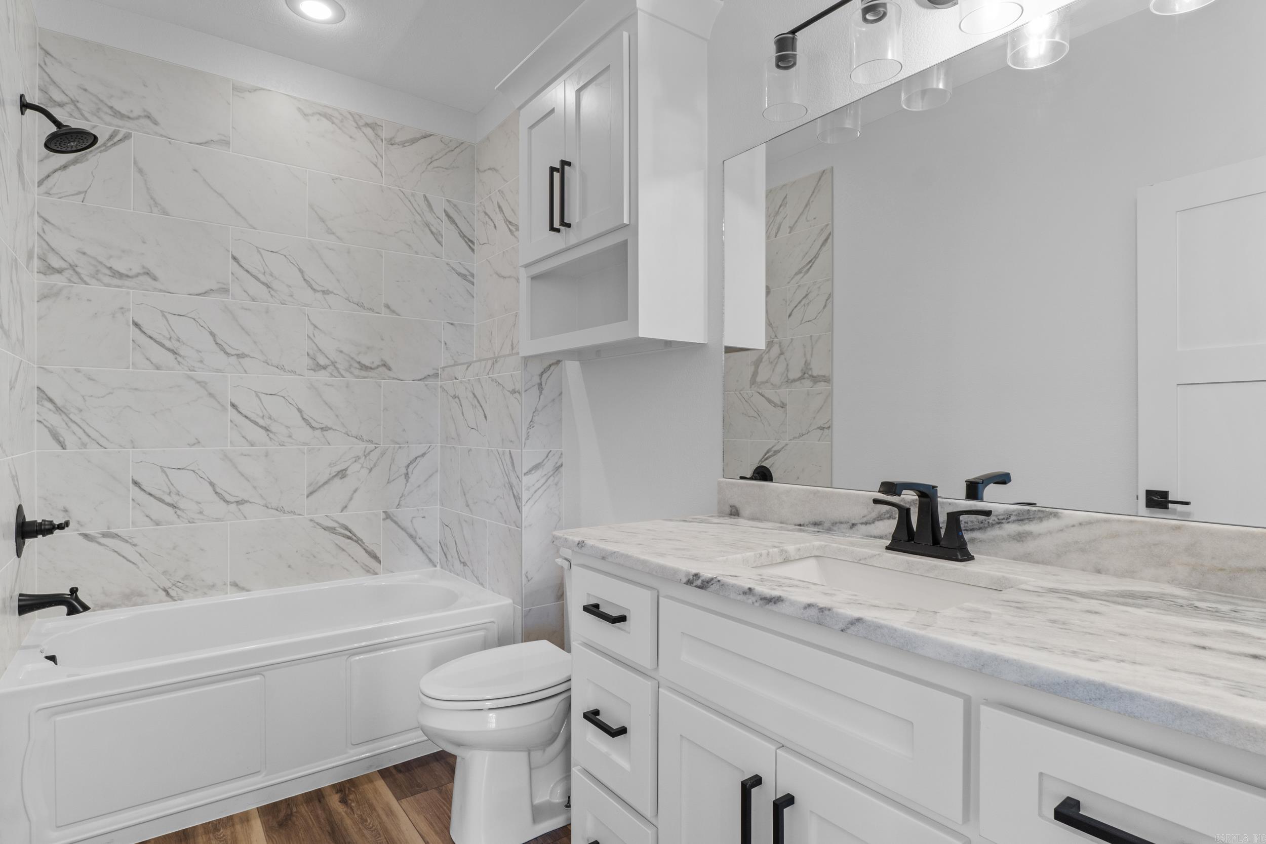 CHENAL VALLEY "FALSTONE COURT" - Residential