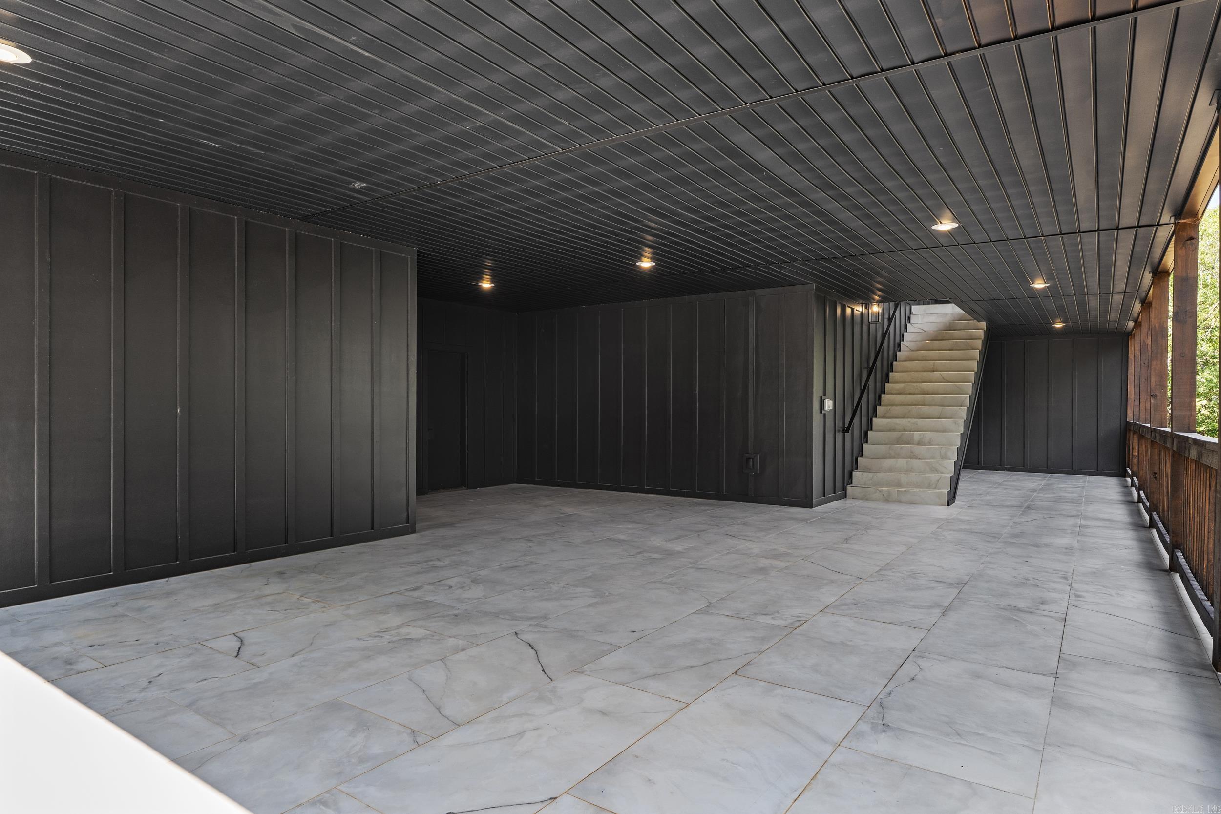 CHENAL VALLEY "FALSTONE COURT" - Residential