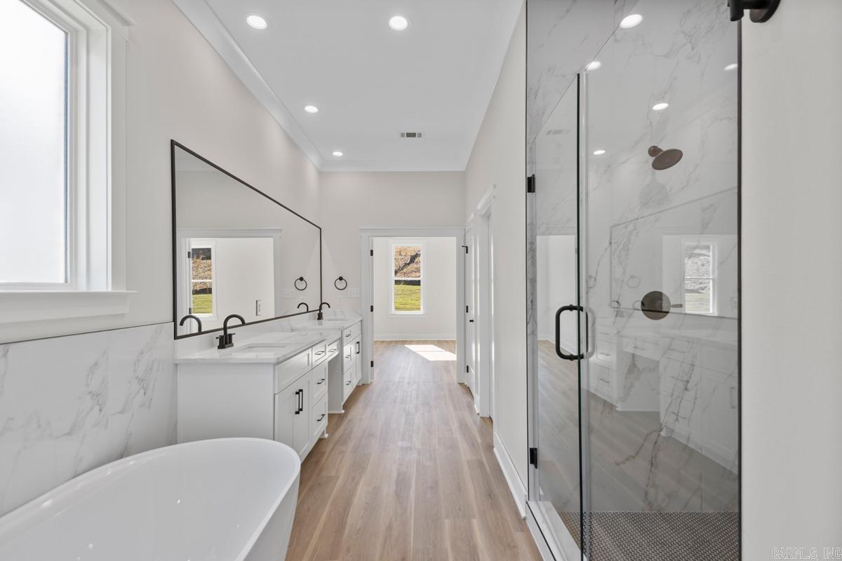 MILLERS GLENN - Residential