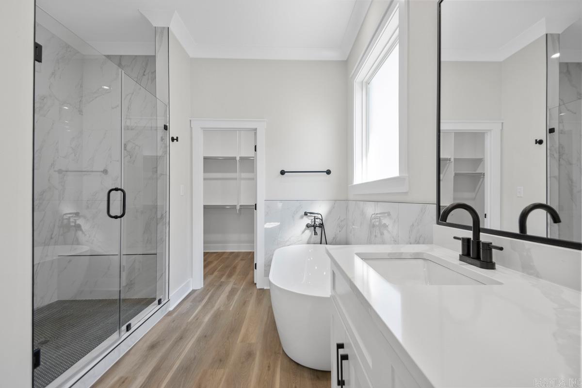 MILLERS GLENN - Residential