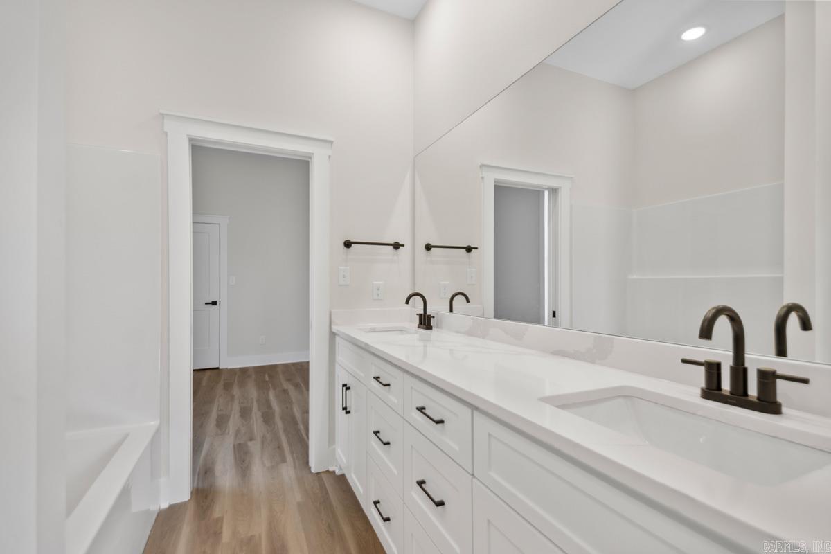 MILLERS GLENN - Residential