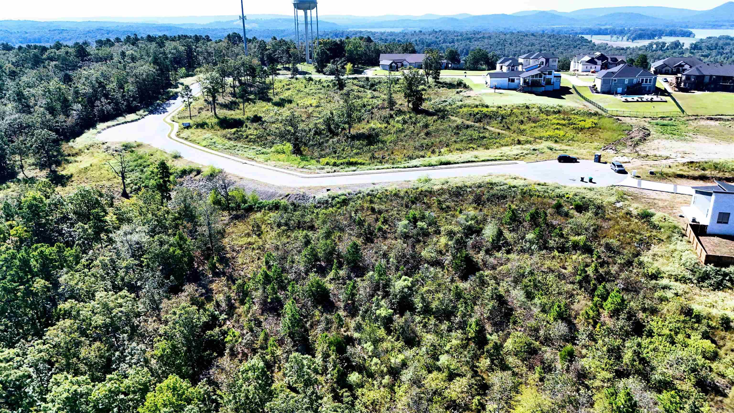 MOUNTAIN CREST ESTATES - Land