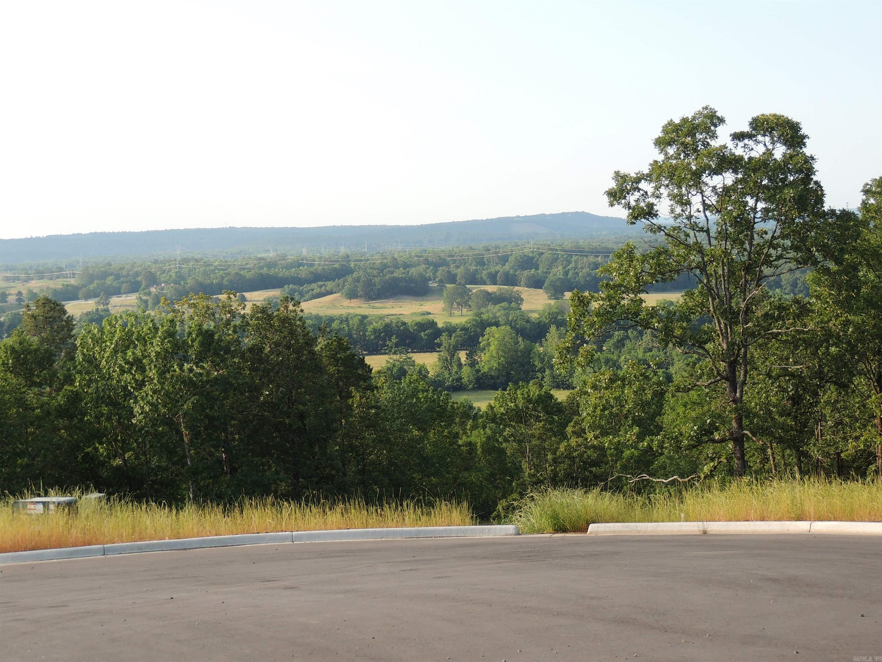 MOUNTAIN CREST ESTATES - Land