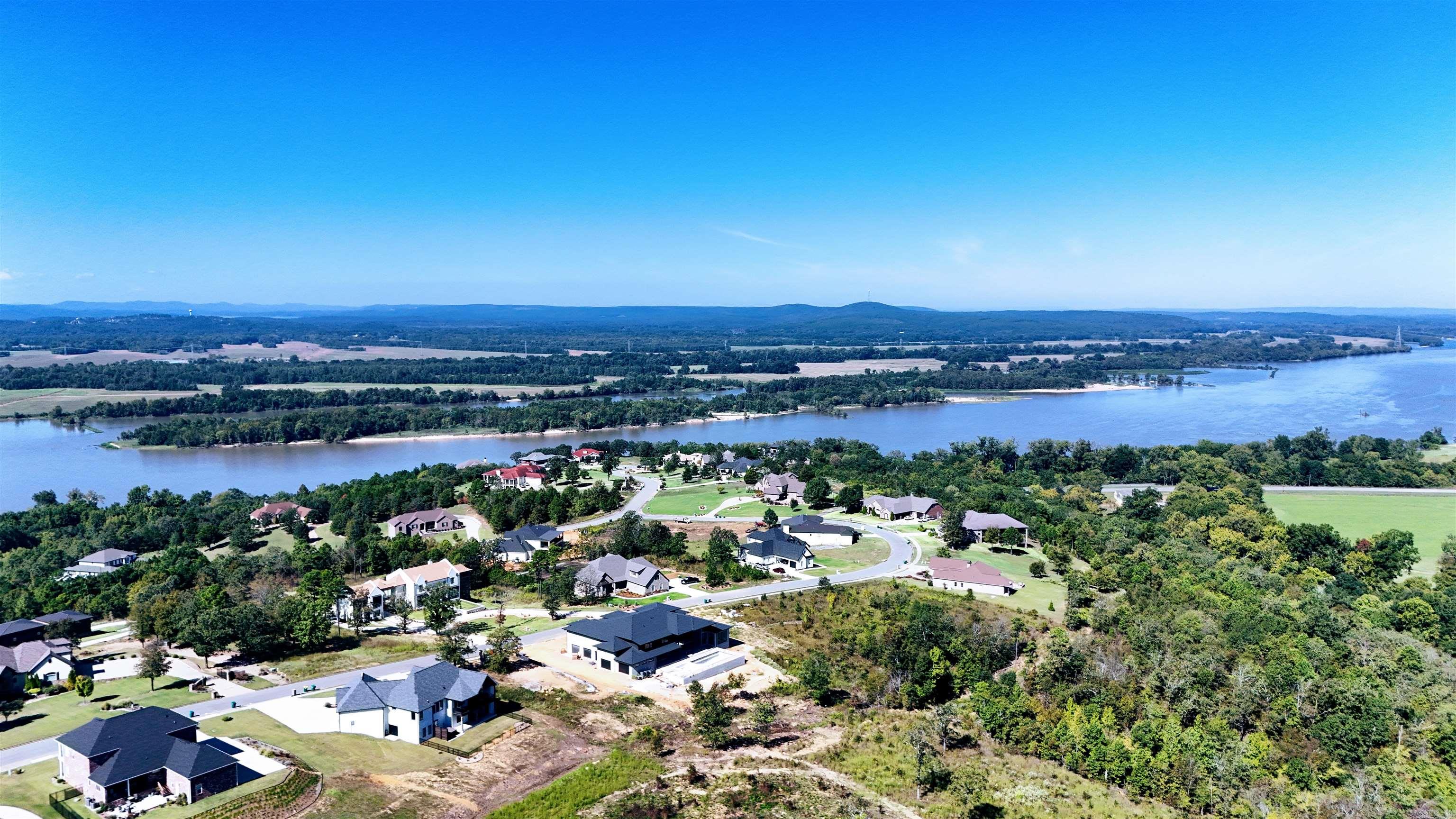 MOUNTAIN CREST ESTATES - Land