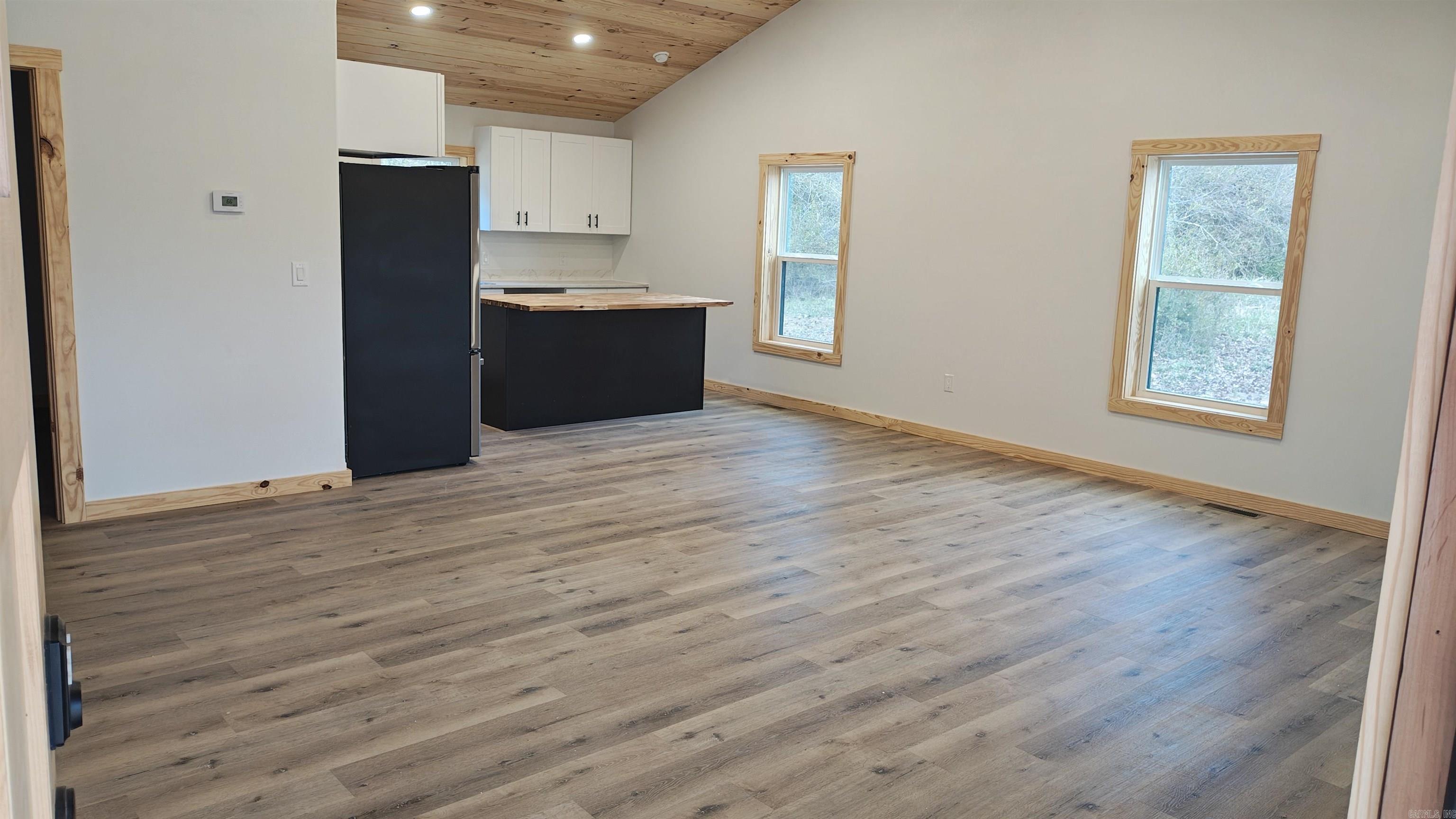 WHITEWATER ESTATES - Residential