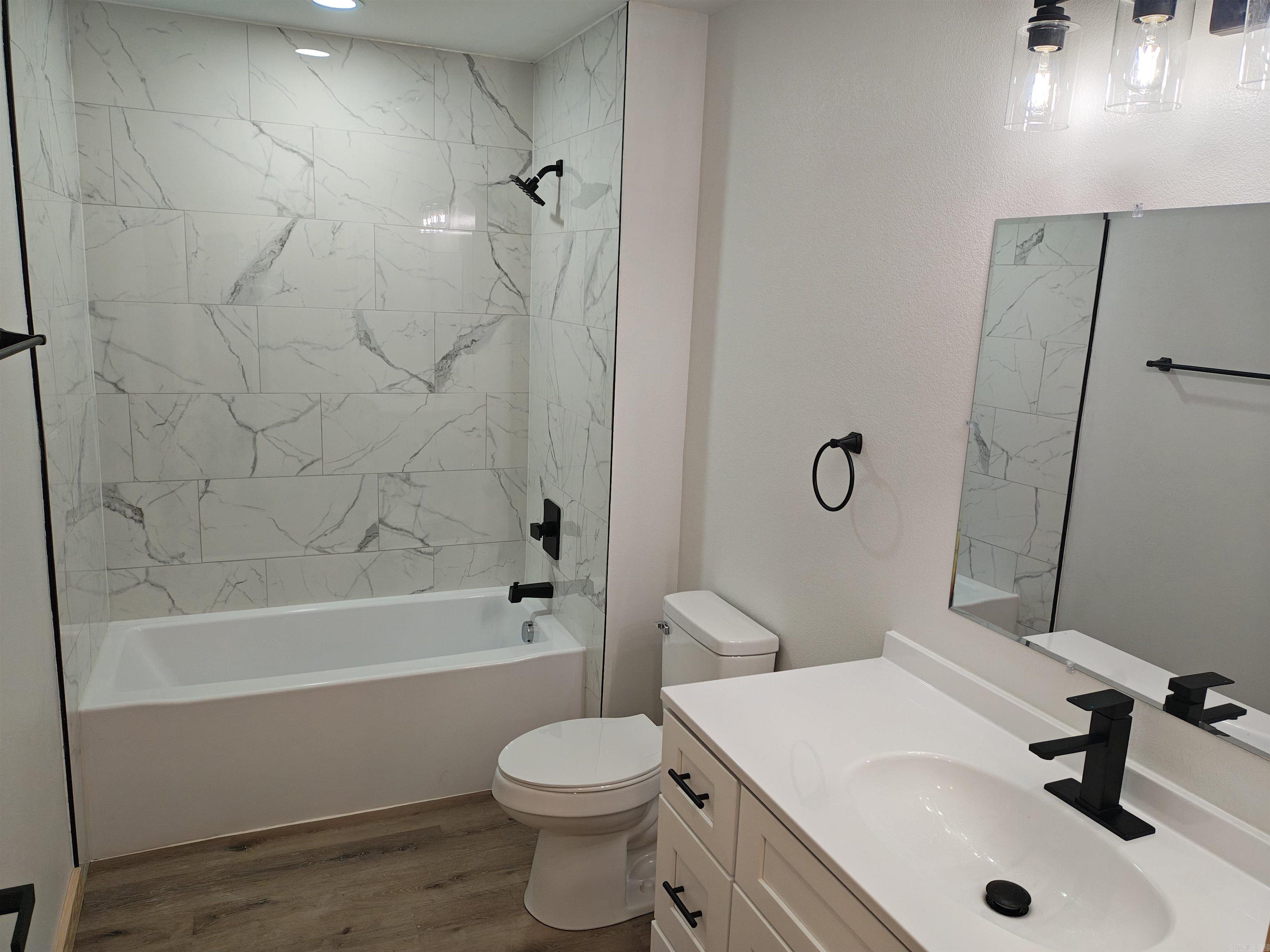 WHITEWATER ESTATES - Residential