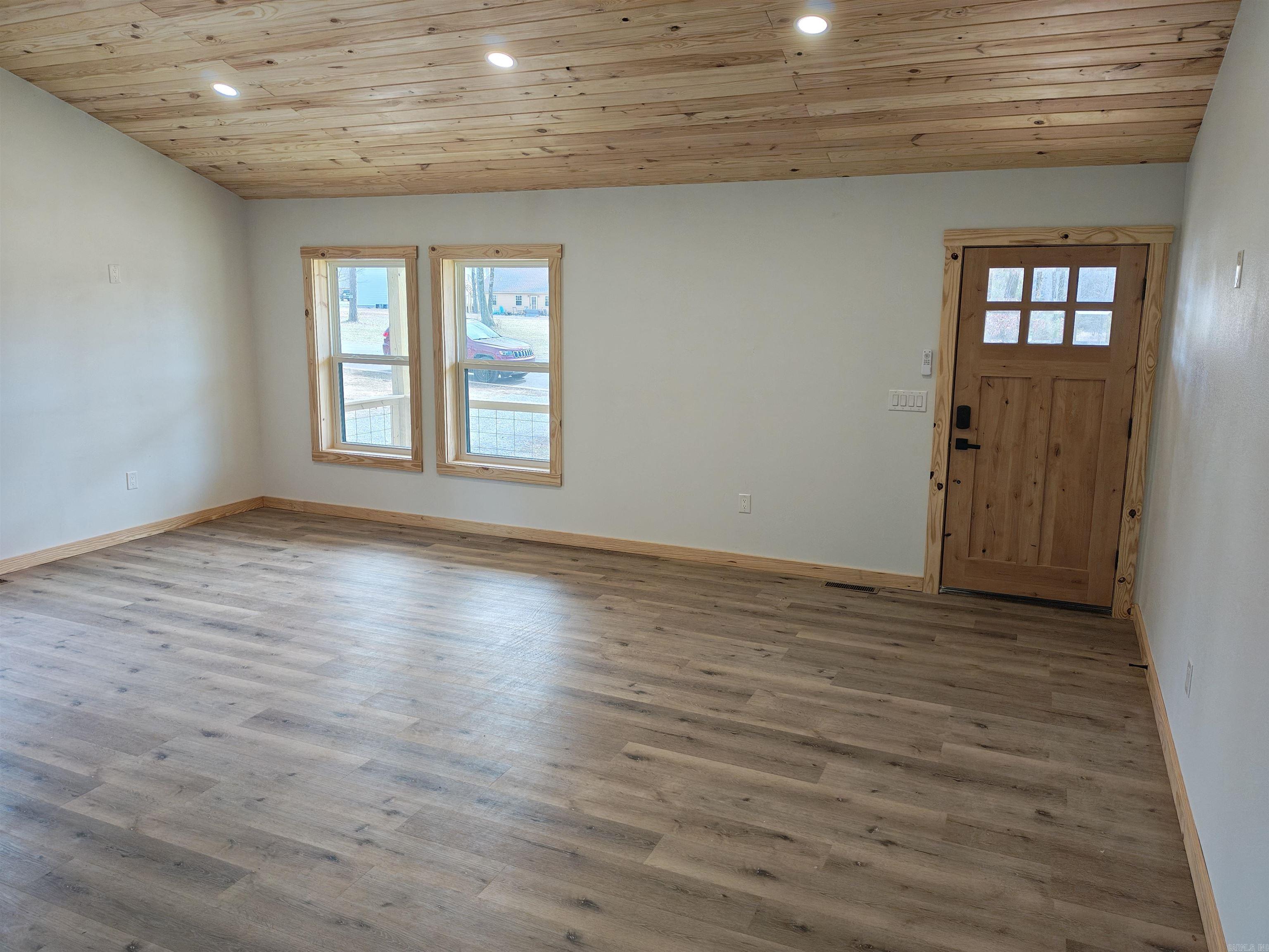 WHITEWATER ESTATES - Residential