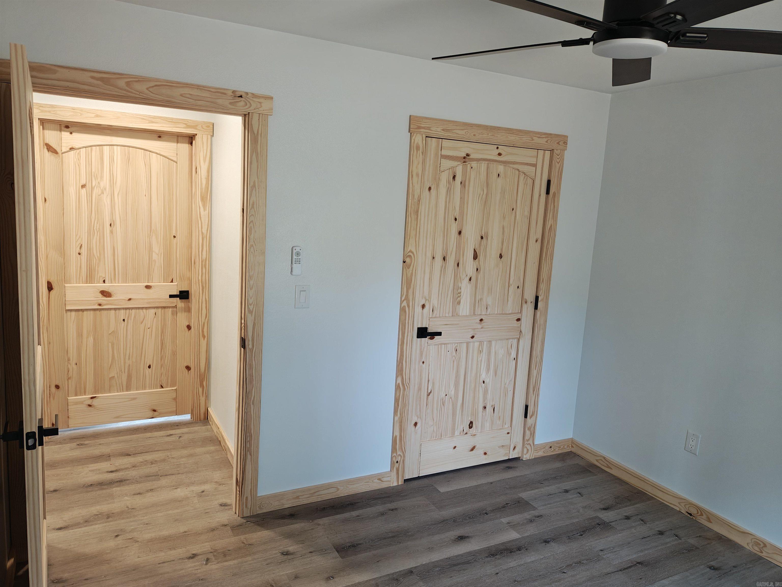 WHITEWATER ESTATES - Residential