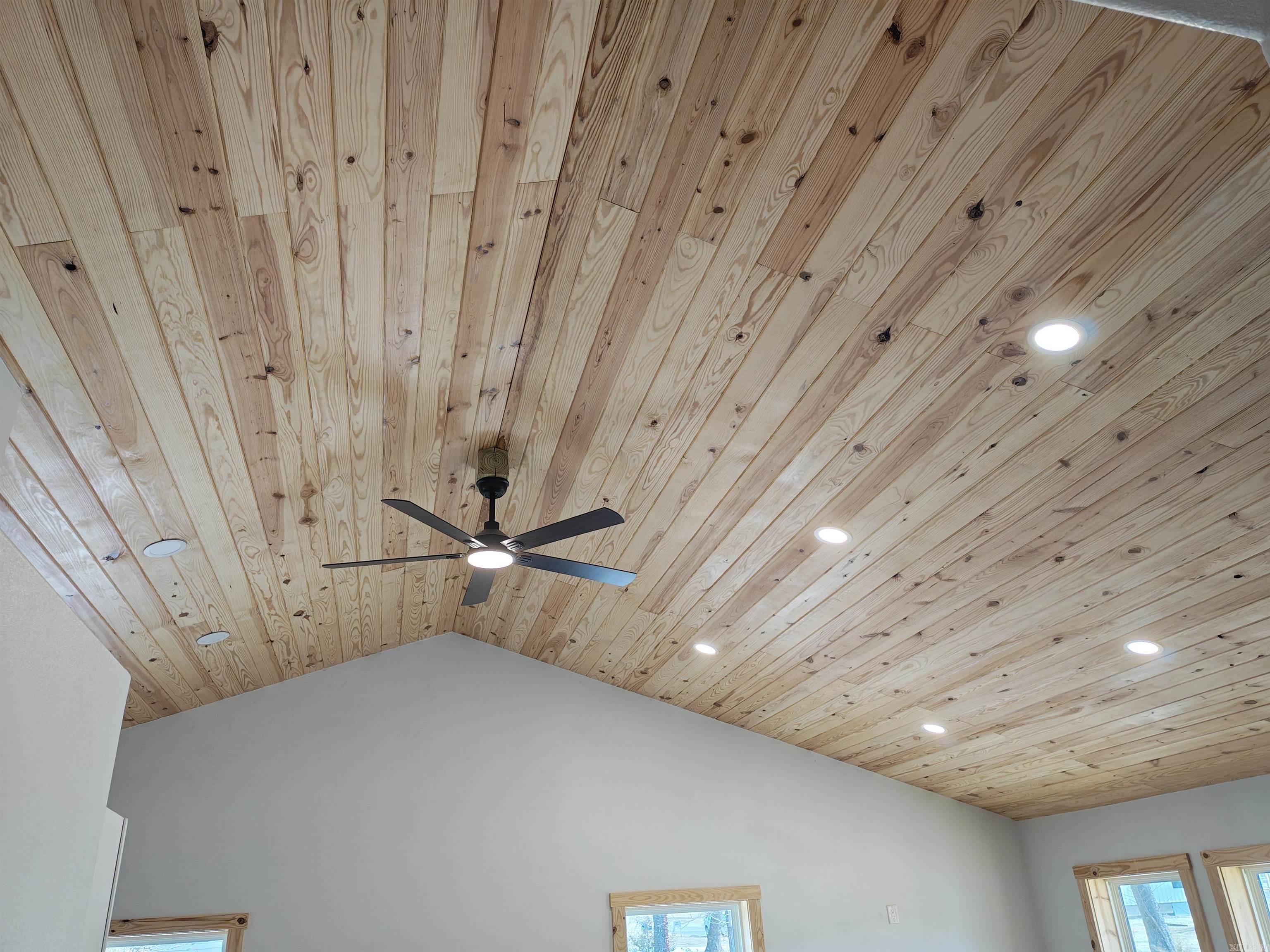 WHITEWATER ESTATES - Residential