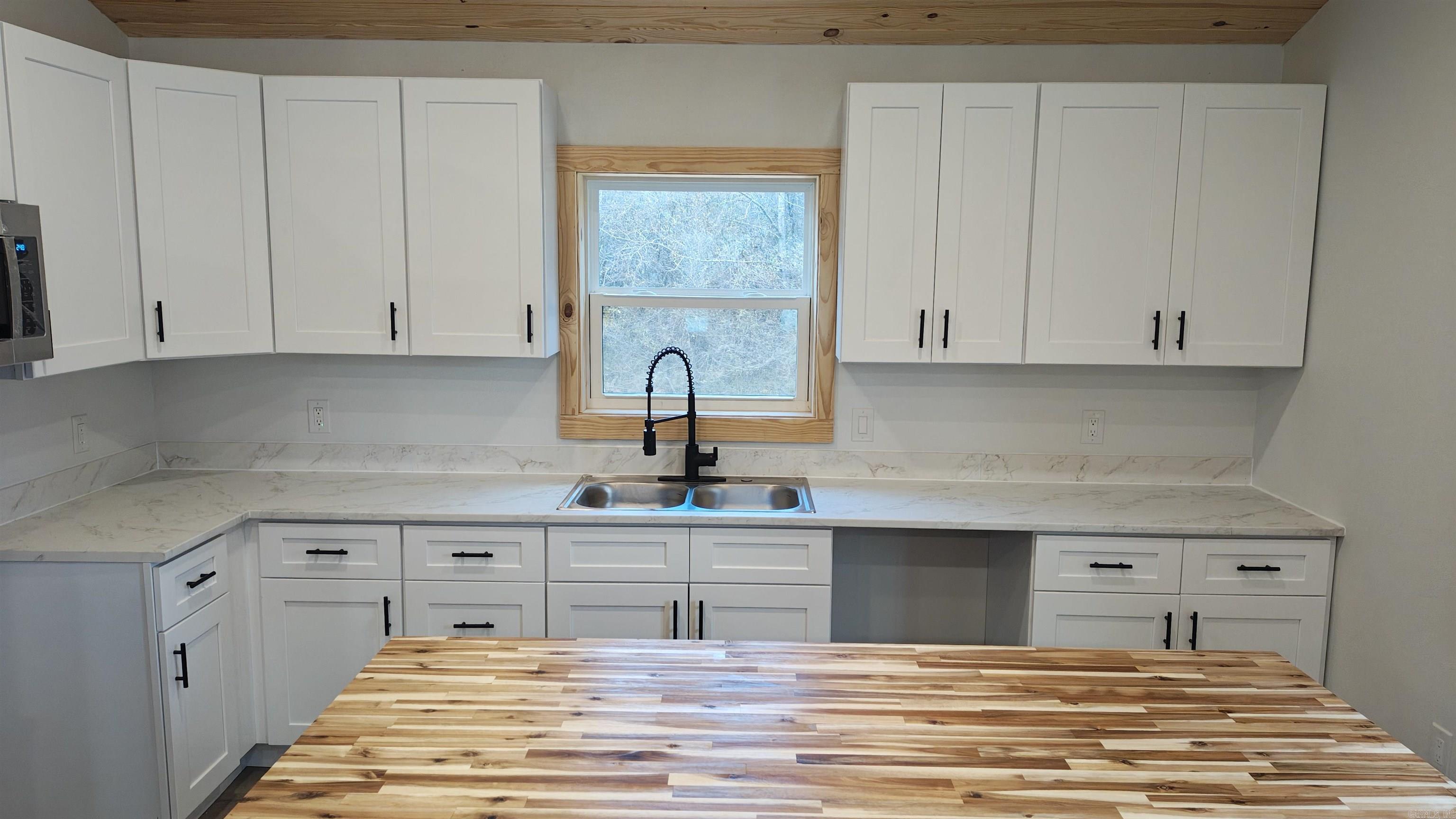 WHITEWATER ESTATES - Residential