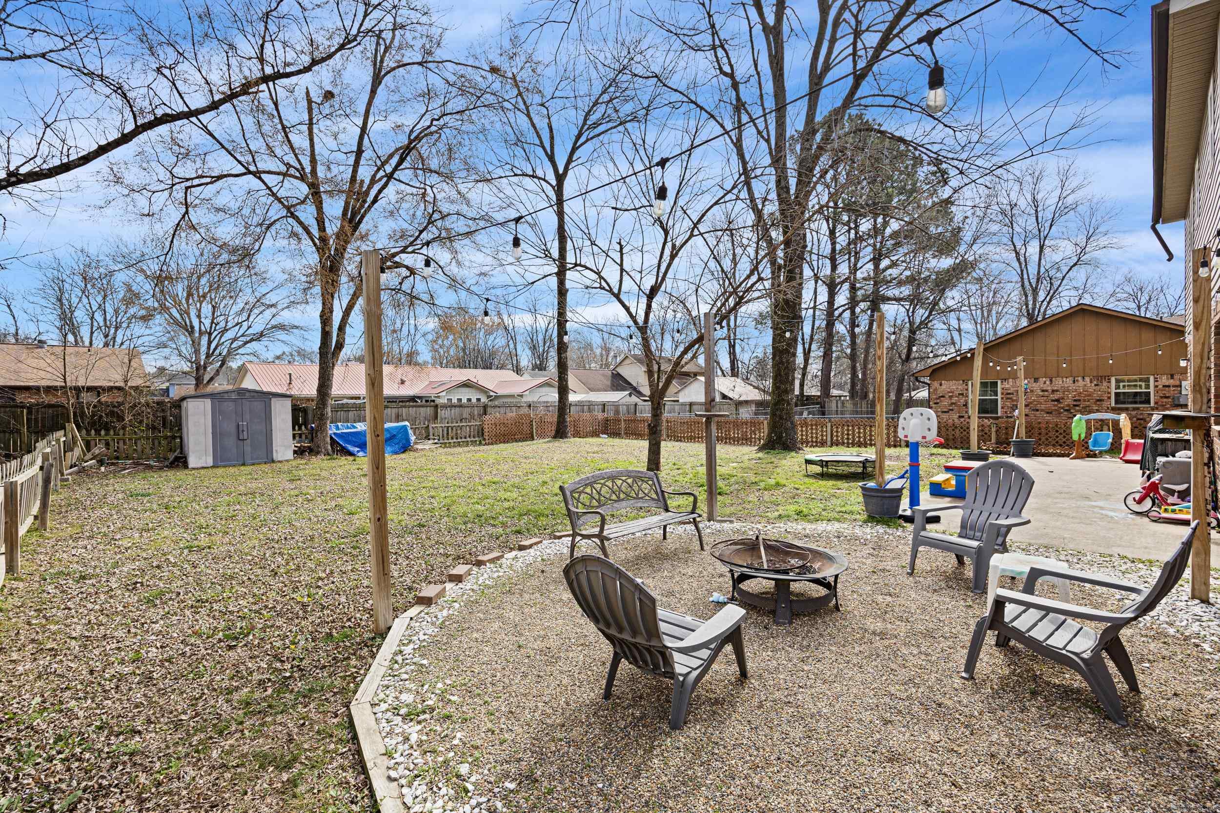 UNIVERSITY ESTATES - Residential