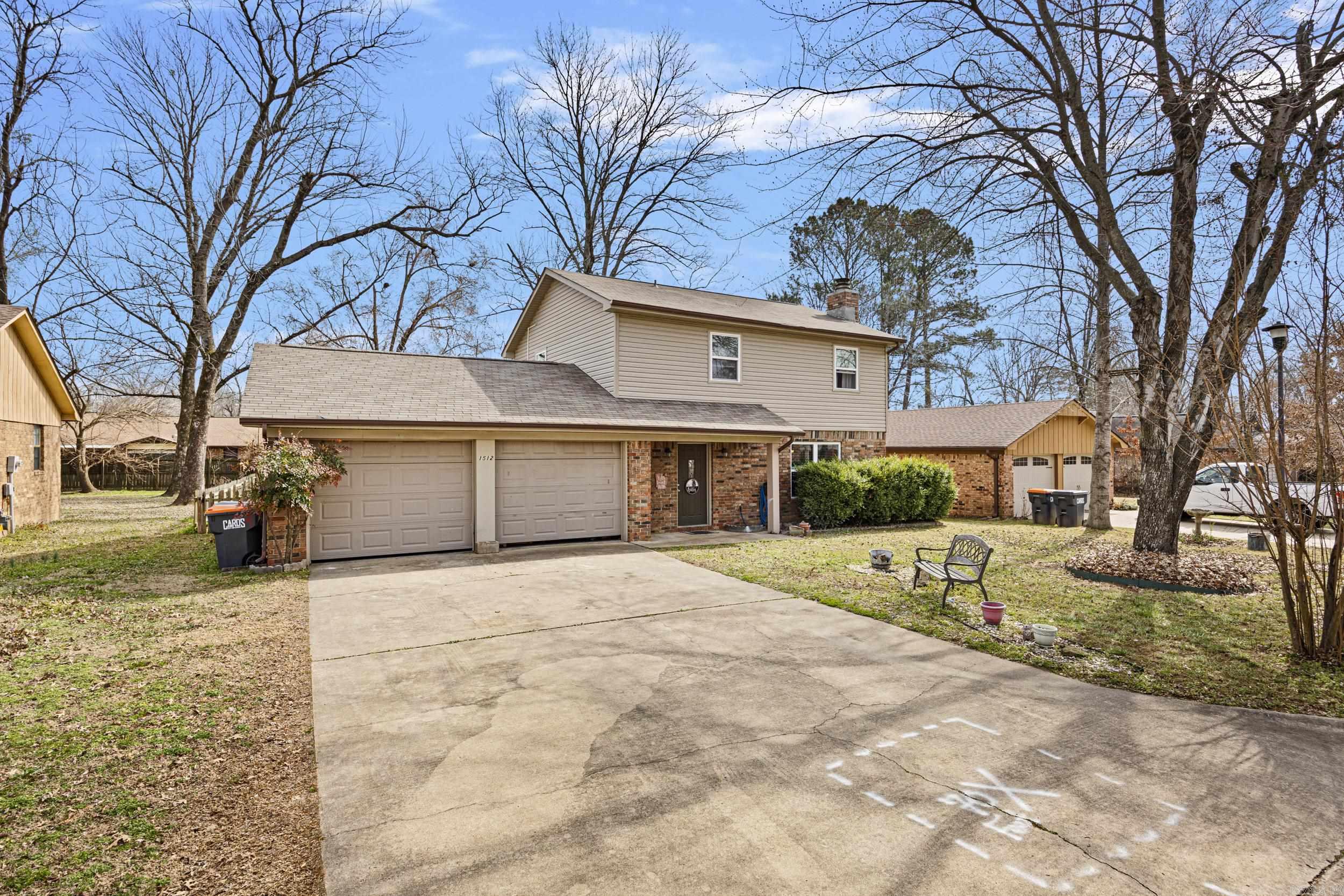 UNIVERSITY ESTATES - Residential