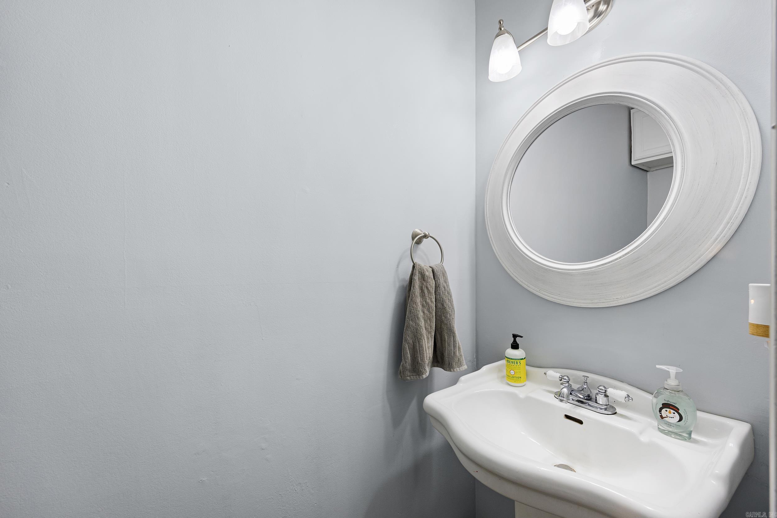 UNIVERSITY ESTATES - Residential