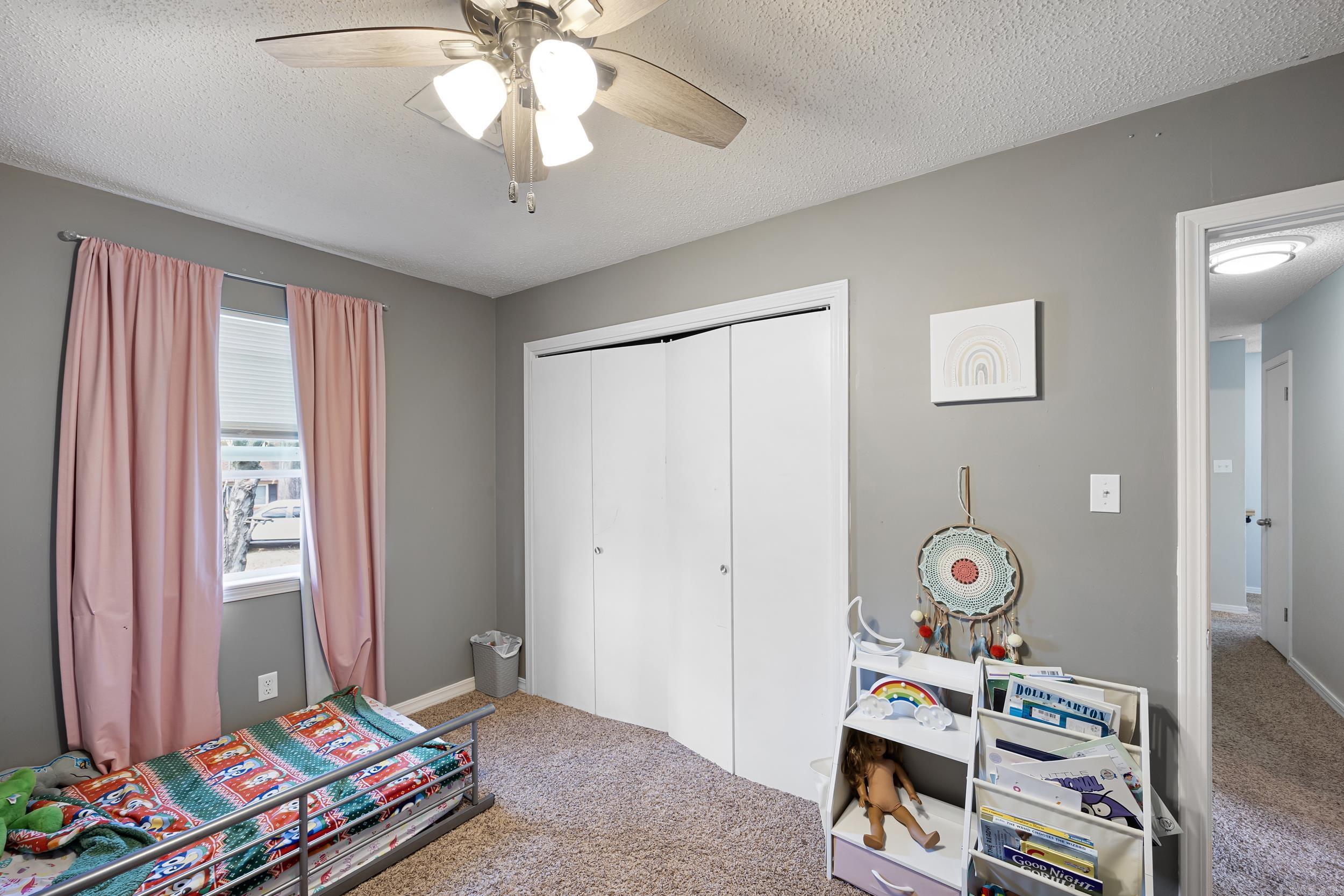 UNIVERSITY ESTATES - Residential