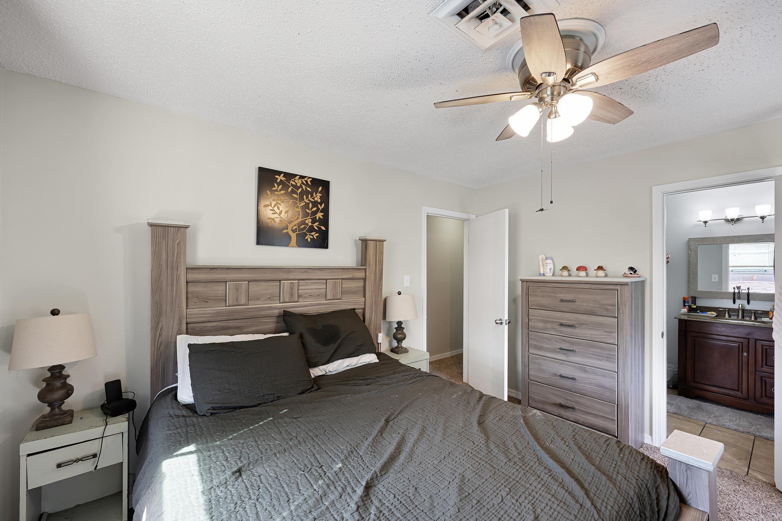 UNIVERSITY ESTATES - Residential