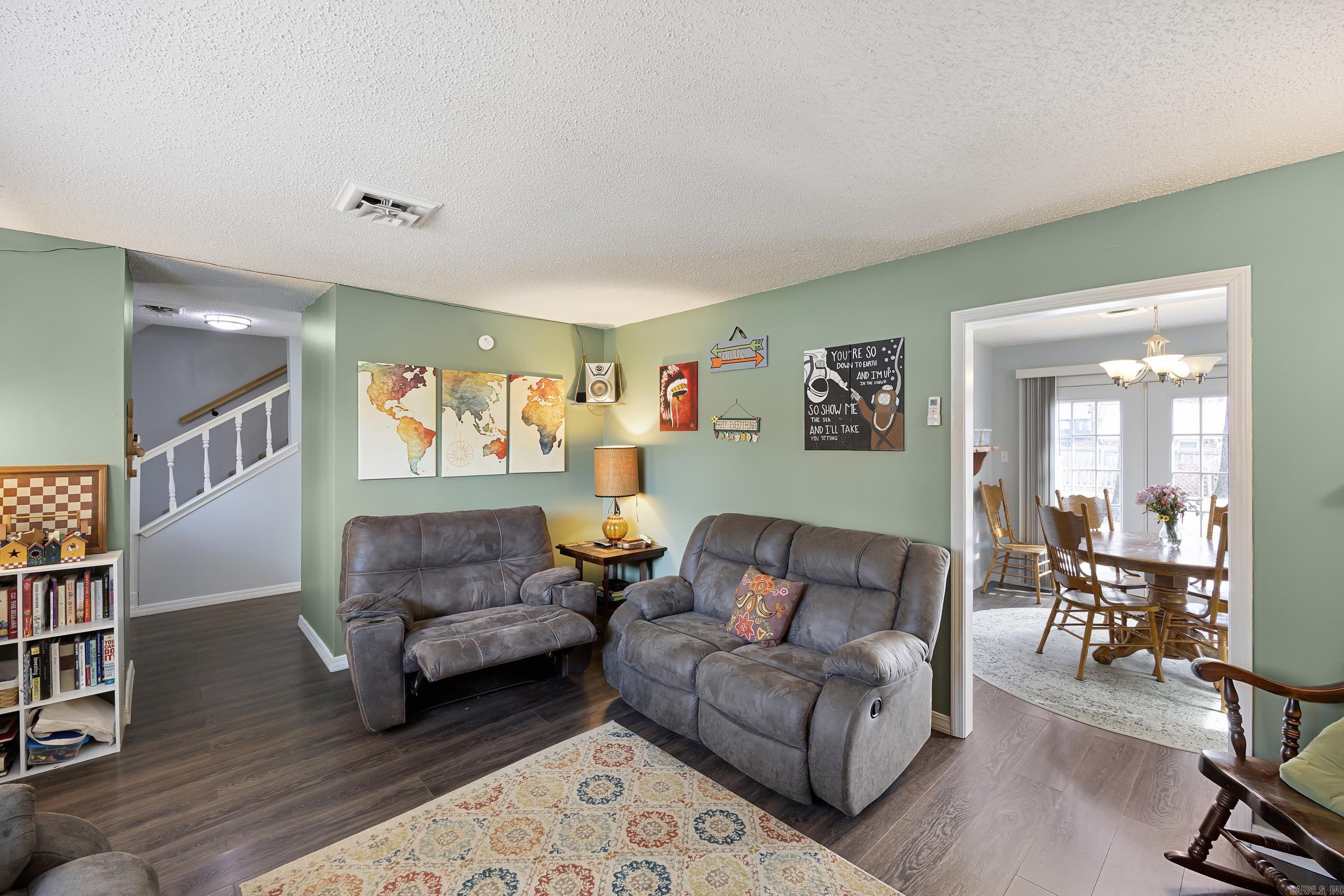 UNIVERSITY ESTATES - Residential