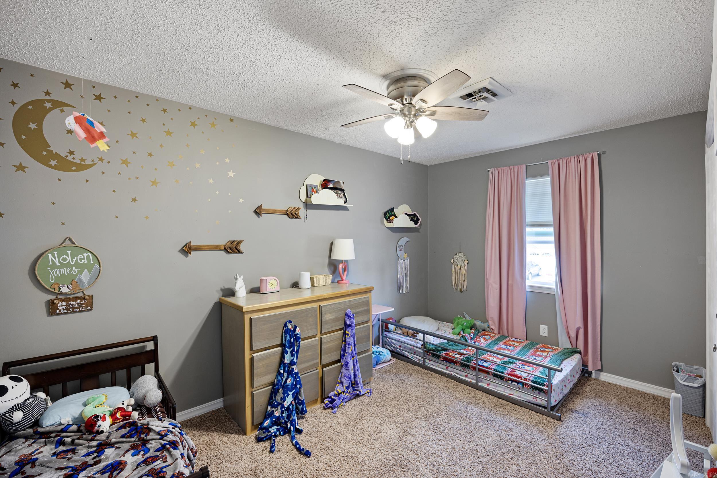 UNIVERSITY ESTATES - Residential