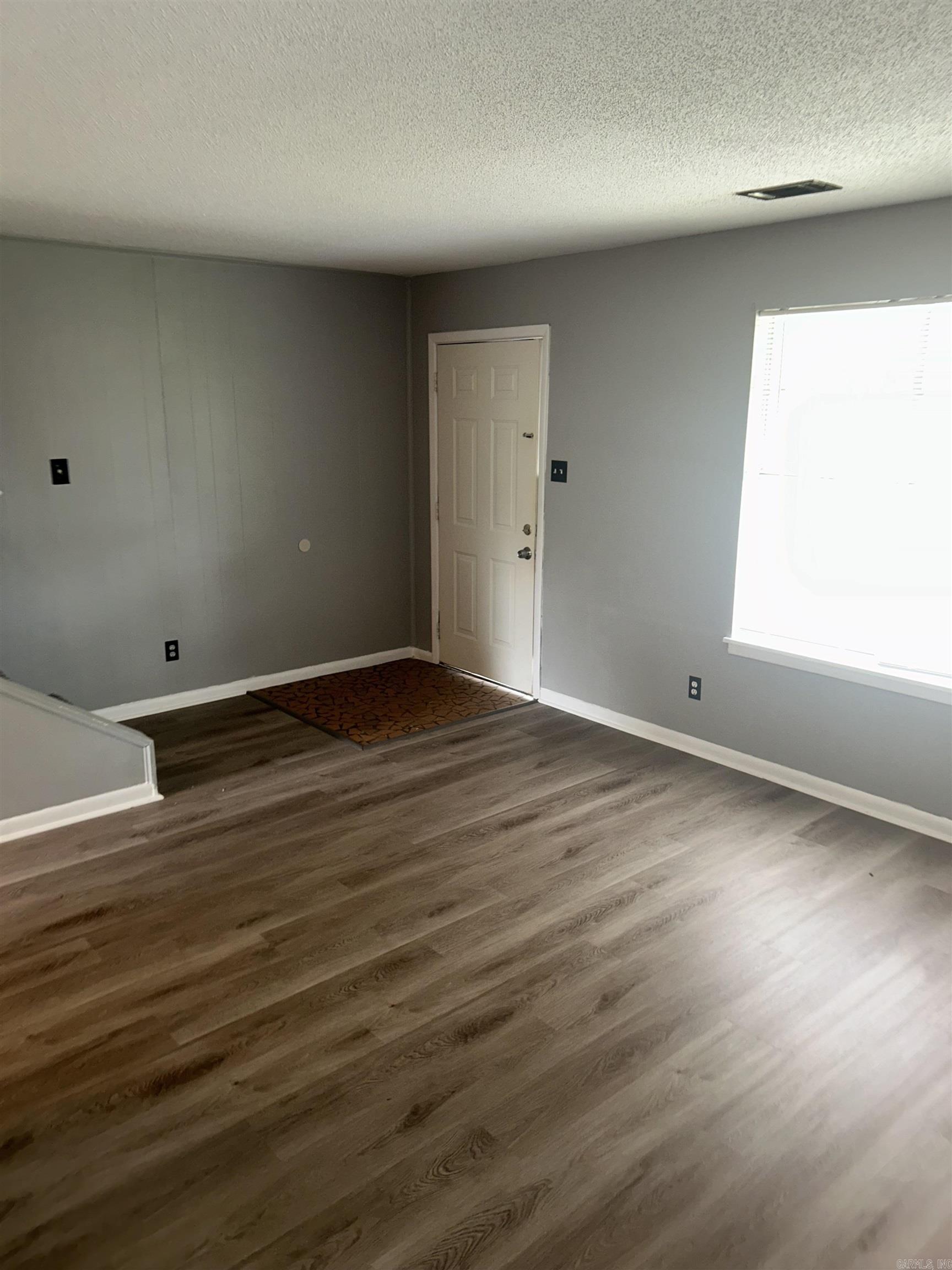 3N-10-17 - Residential Lease