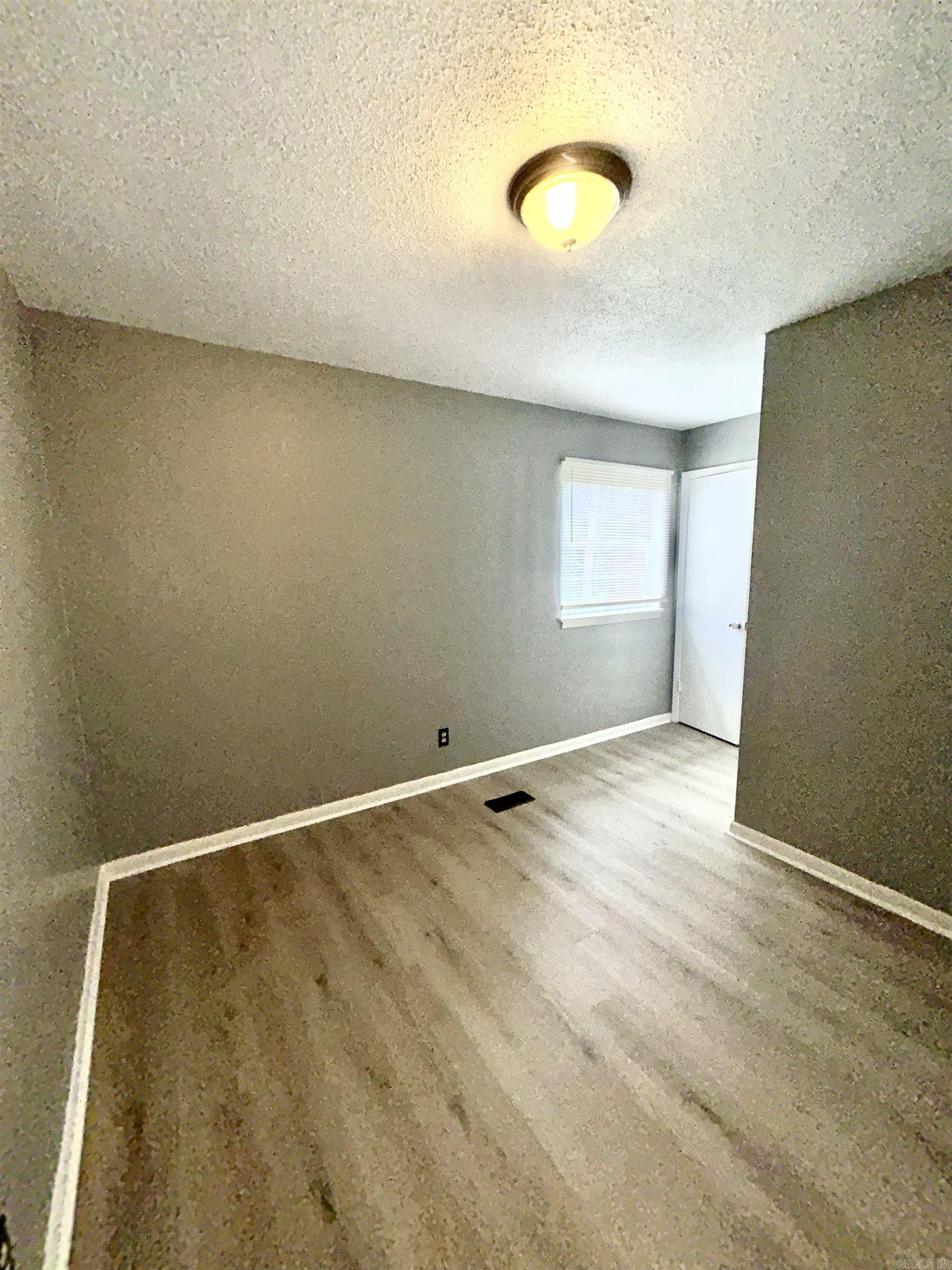 3N-10-17 - Residential Lease