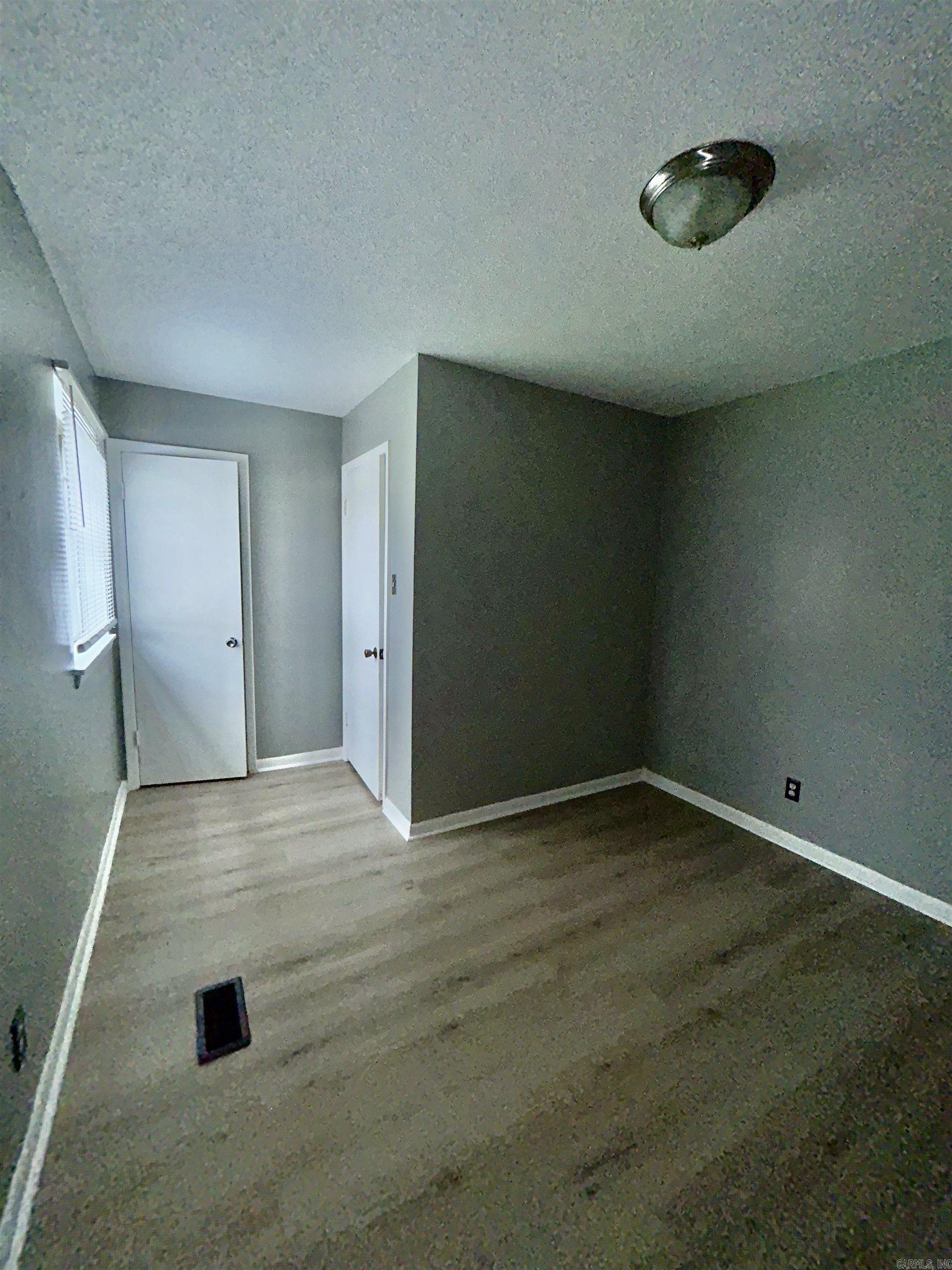 3N-10-17 - Residential Lease
