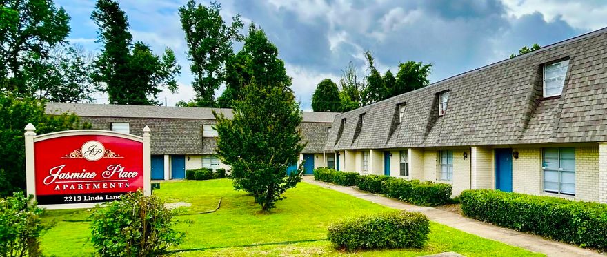 Newly Updated and Ready to rent! Free WiFi! Call today!