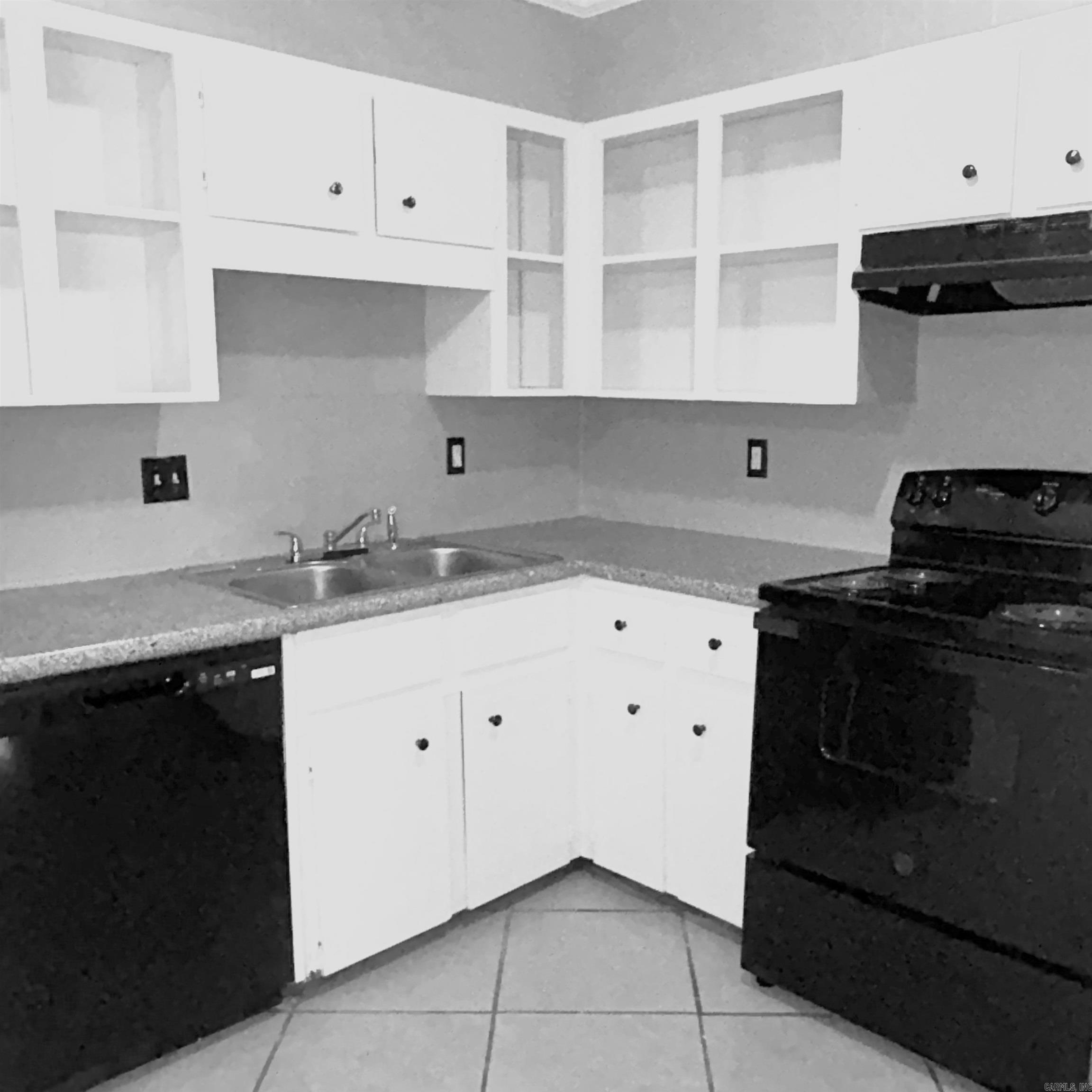 3N-10-17 - Residential Lease