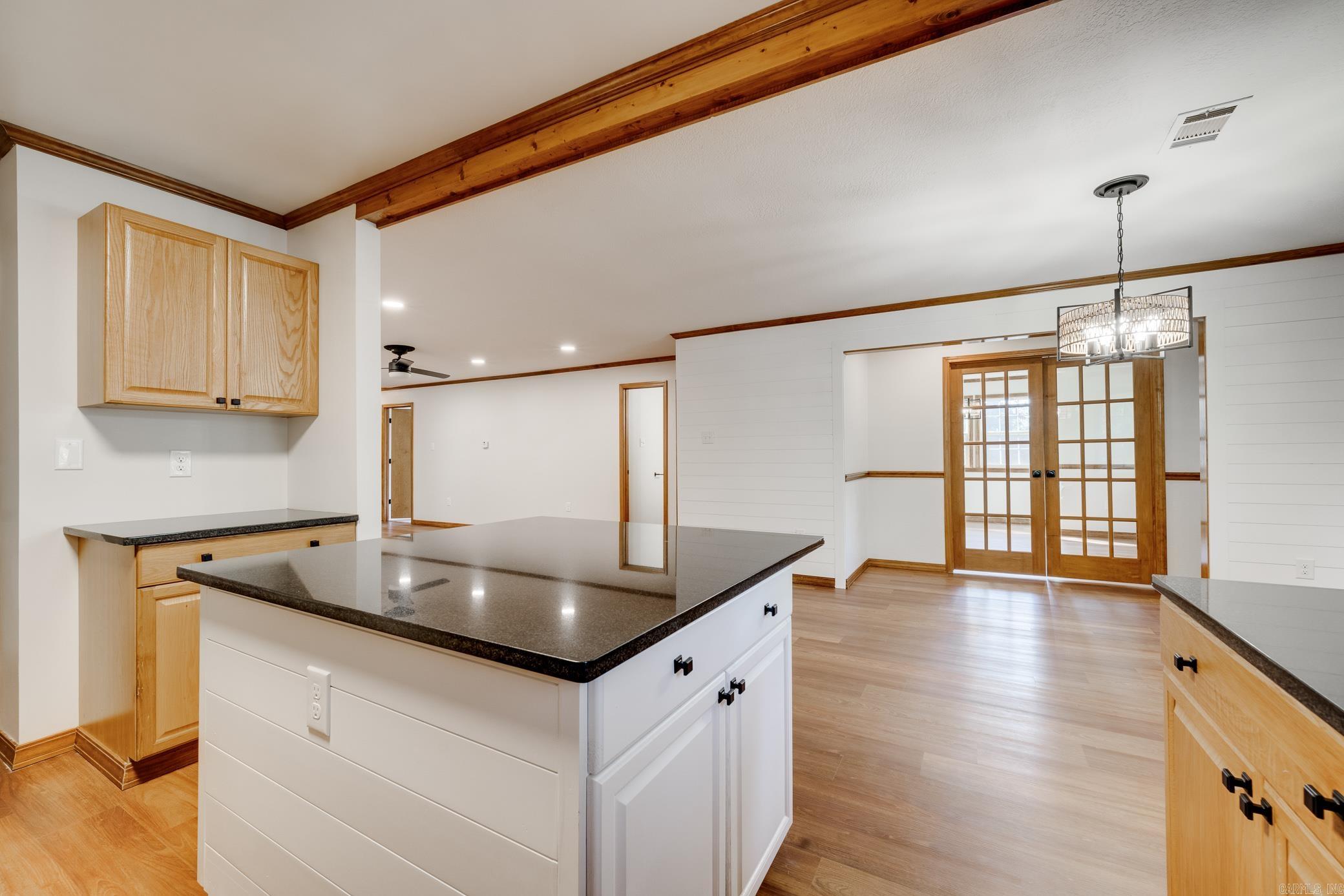 OLD MILL POND ROUND MOUNTAIN - Residential