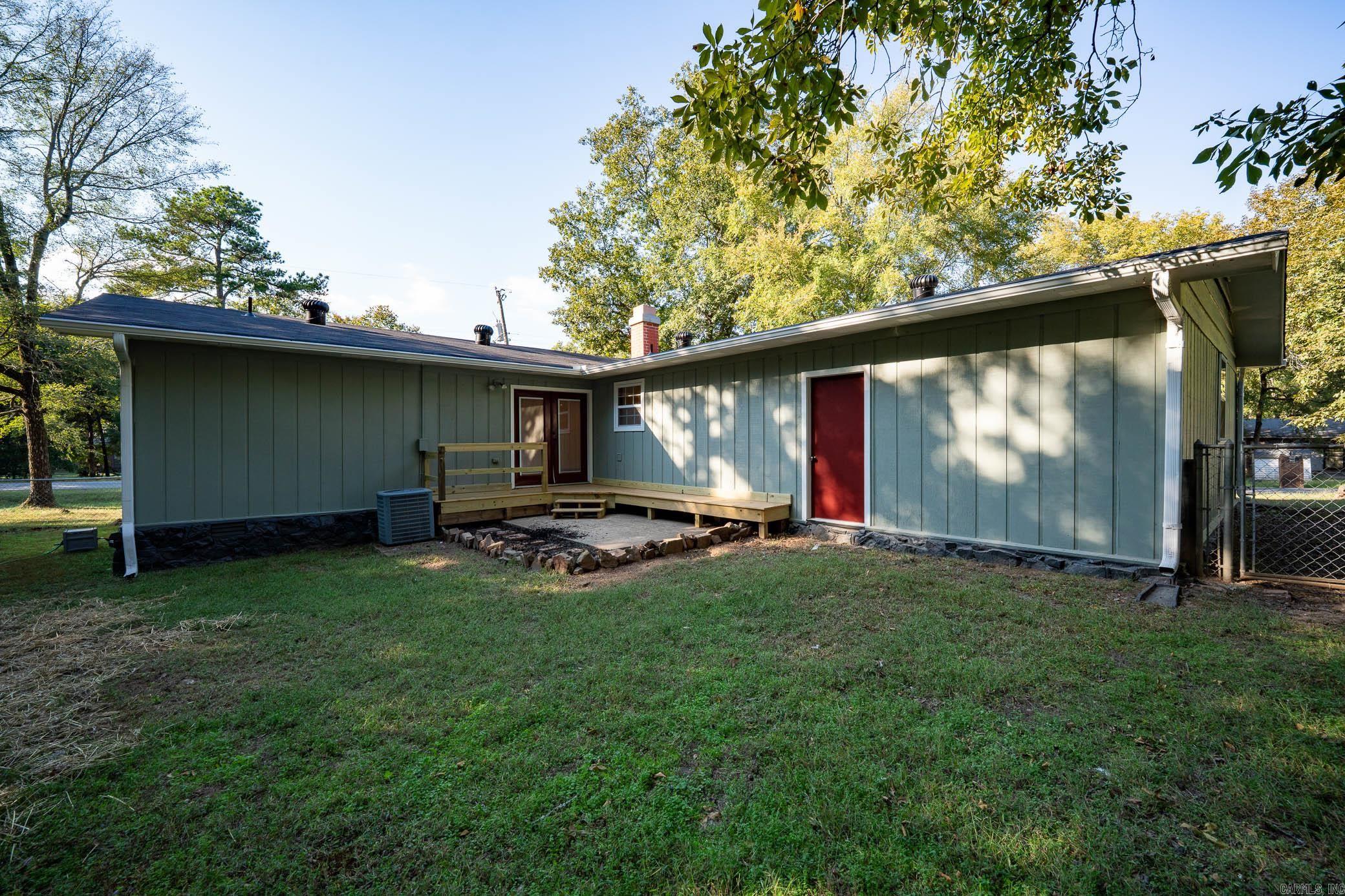 OLD MILL POND ROUND MOUNTAIN - Residential