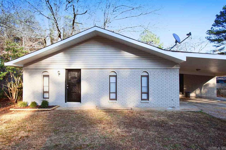 Recently renovated 3 bedroom, 1.5 bath home with a completely fenced back yard.  Our leases are 18 months and income has to be three times the amount of rent unless you have a housing voucher.